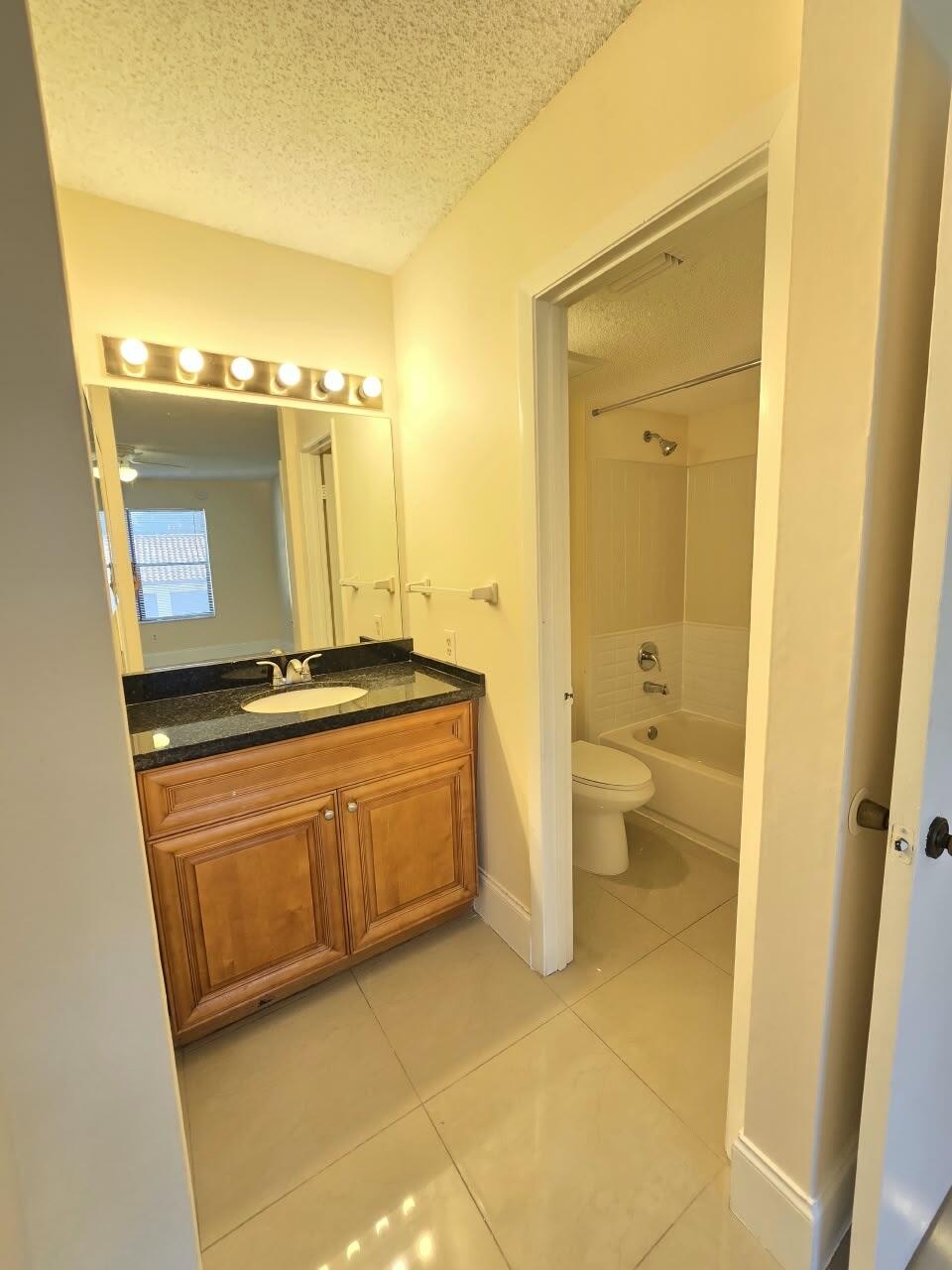 B26078429 Property Photo 11