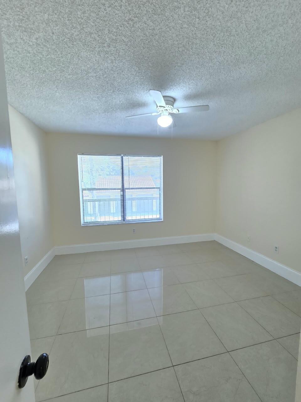 B26078429 Property Photo 13