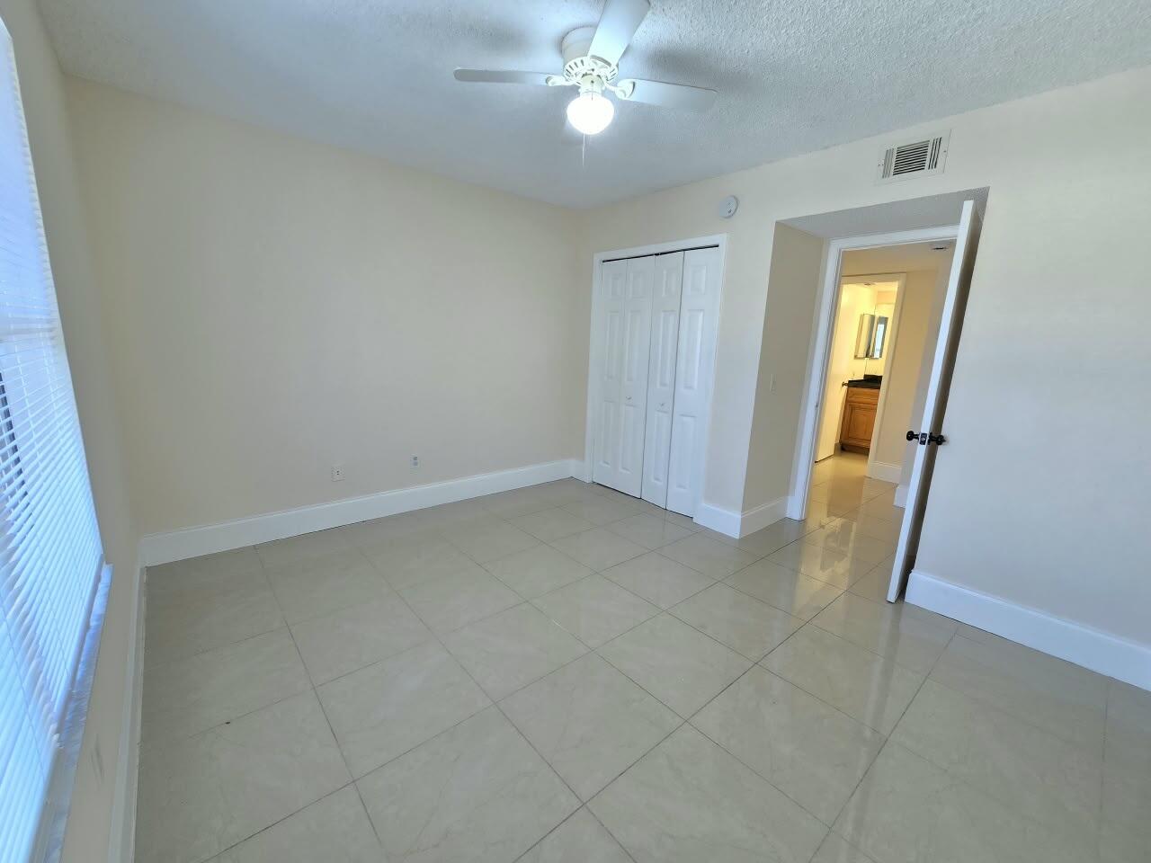 B26078429 Property Photo 14
