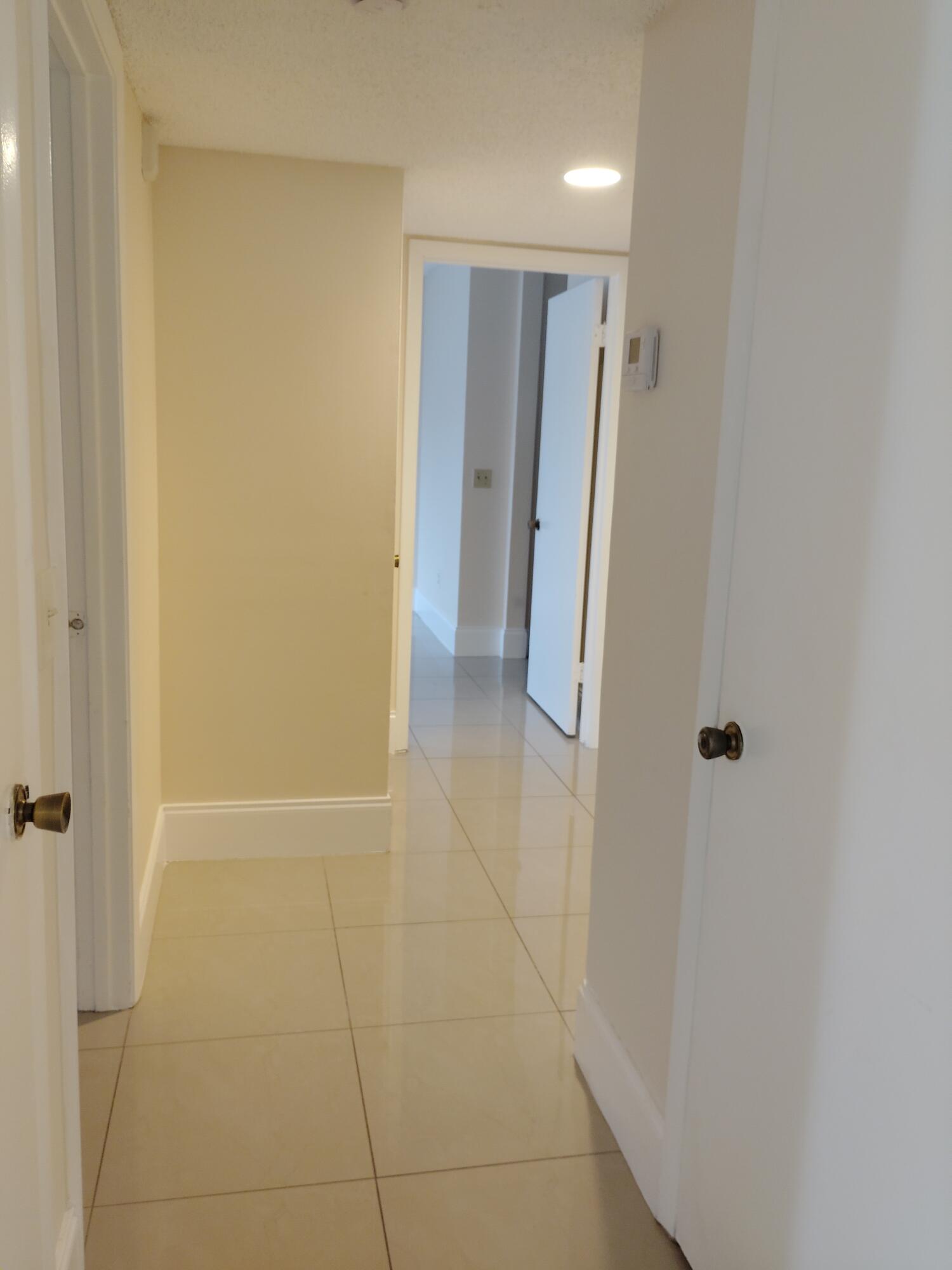 B26078429 Property Photo 16
