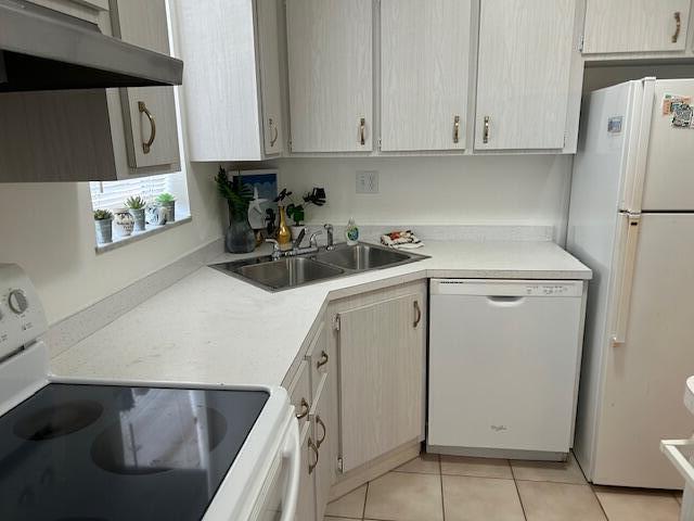1903 Sw Palm City Road Sw H Property Photo 5