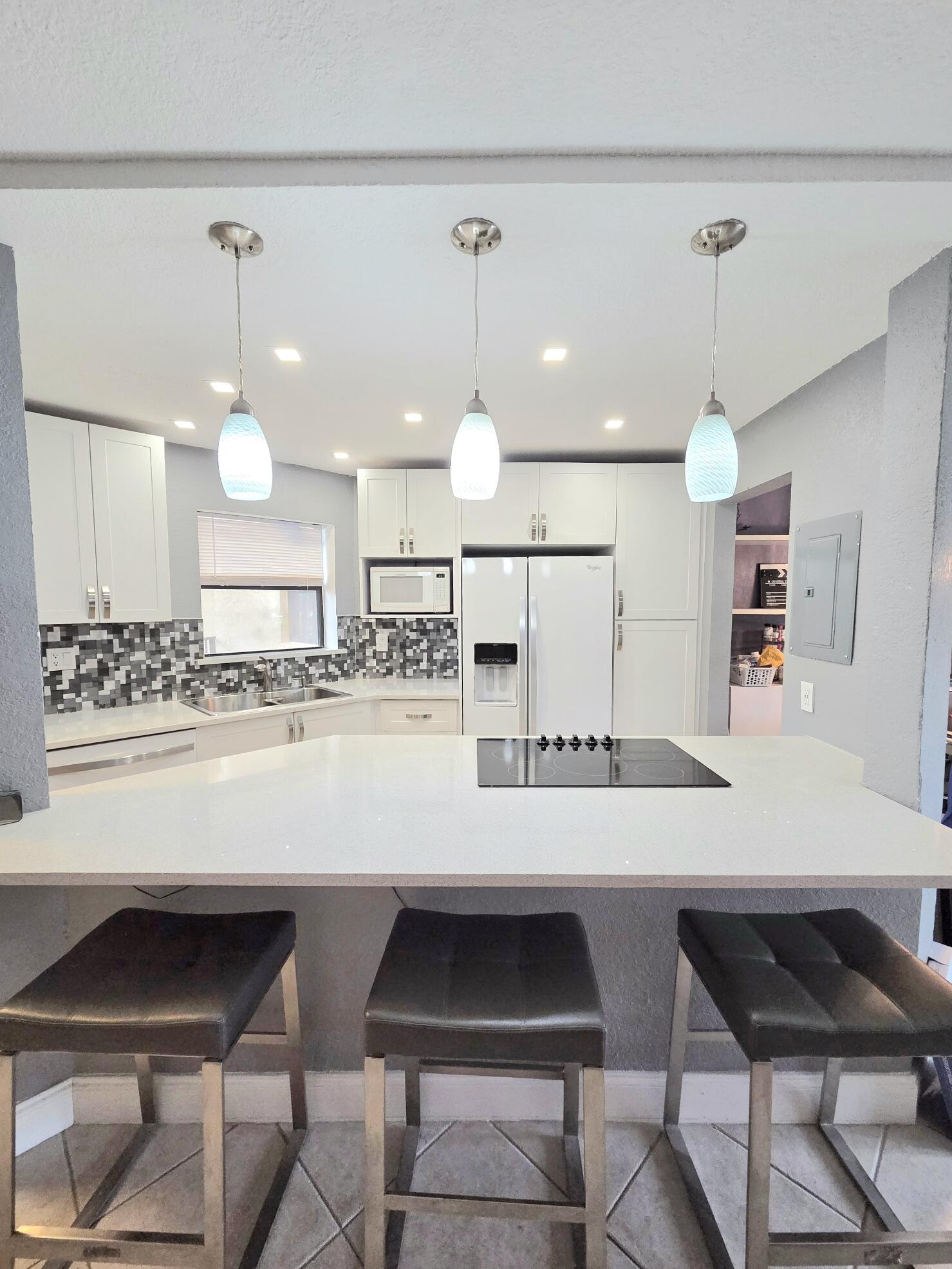 6655 W Broward Boulevard 203 Property Photo 1