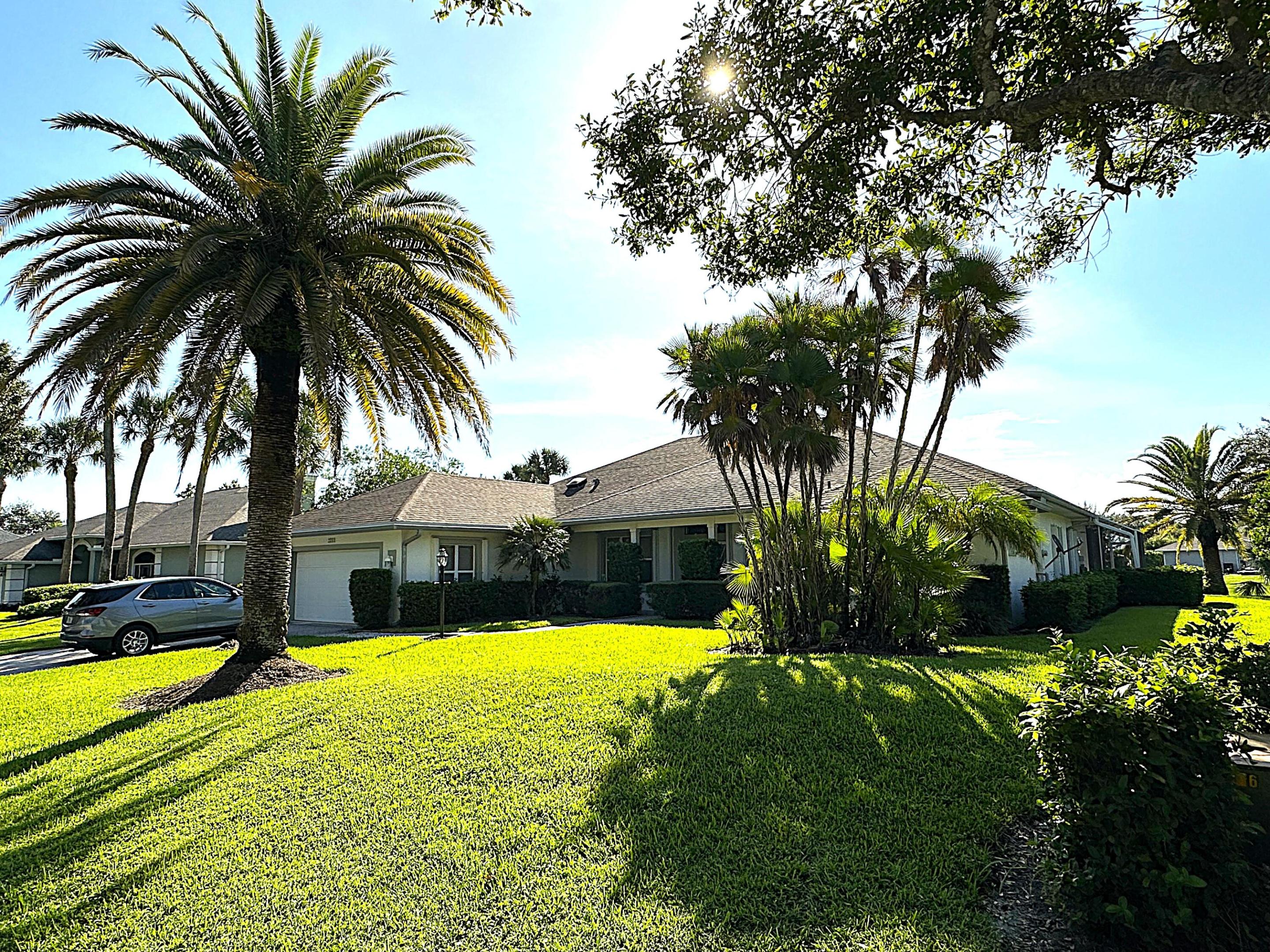 2263 Sw Danforth Circle Property Photo 1