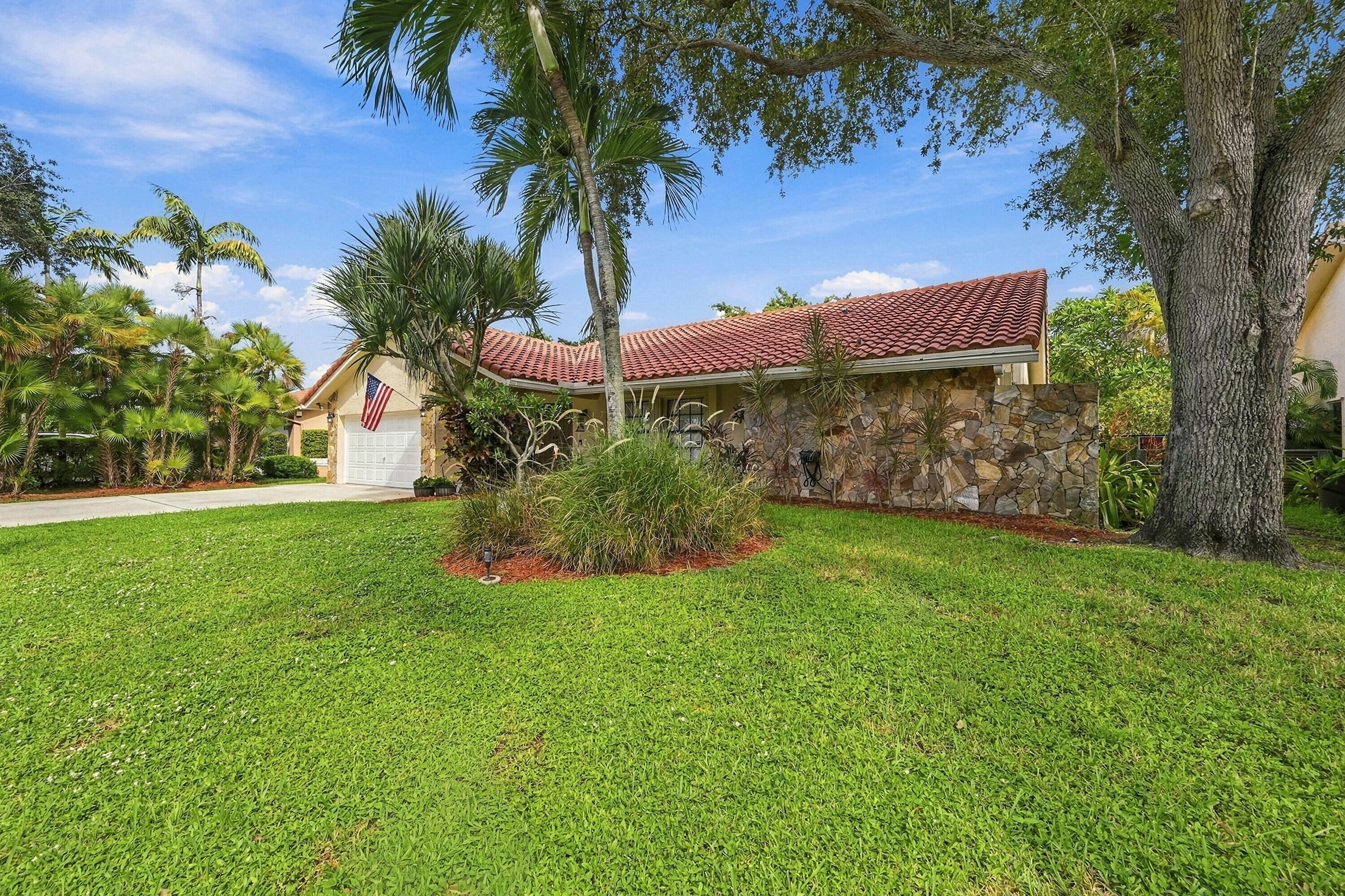 9255 Nw 18th Street Property Photo 3