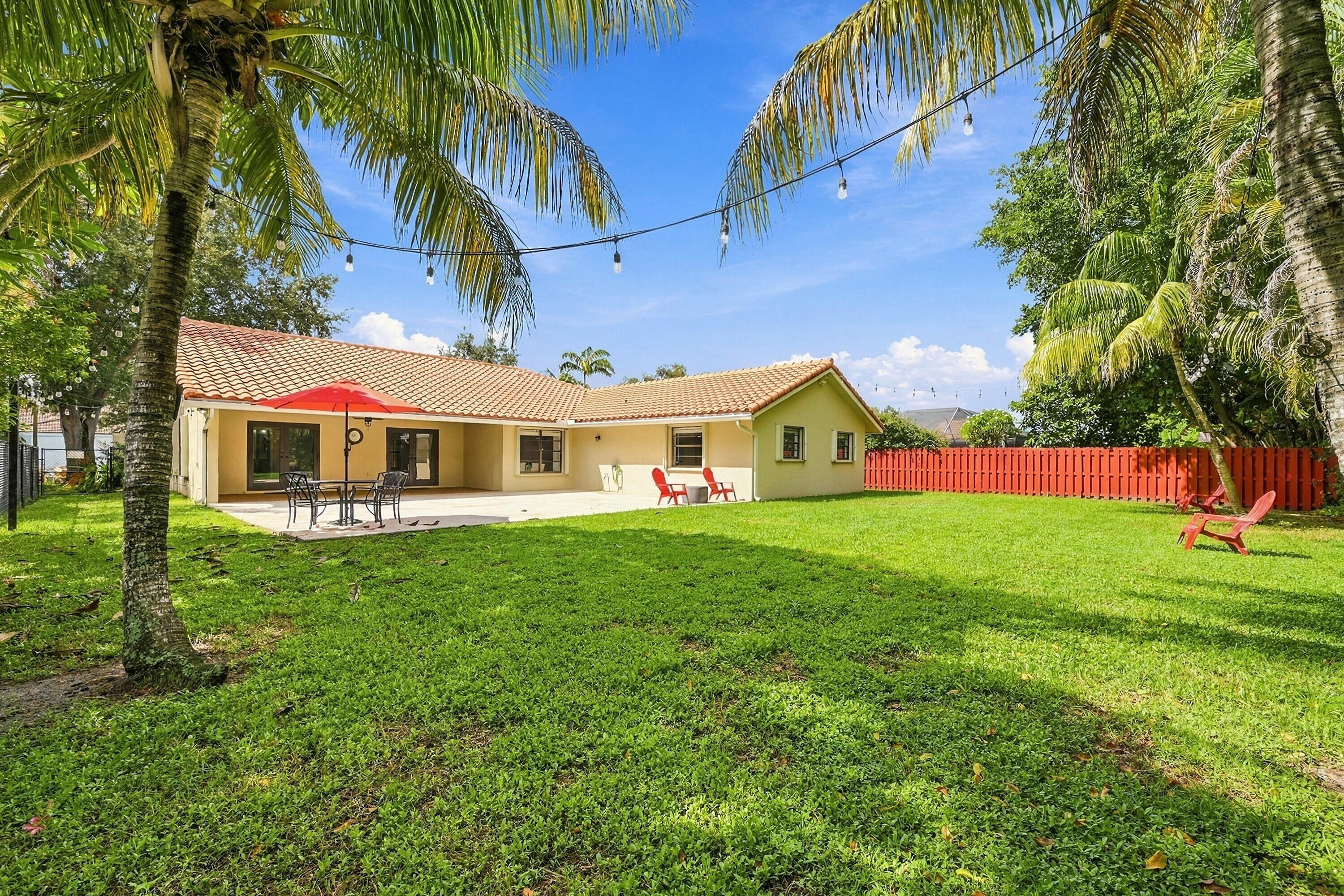 9255 Nw 18th Street Property Photo 45