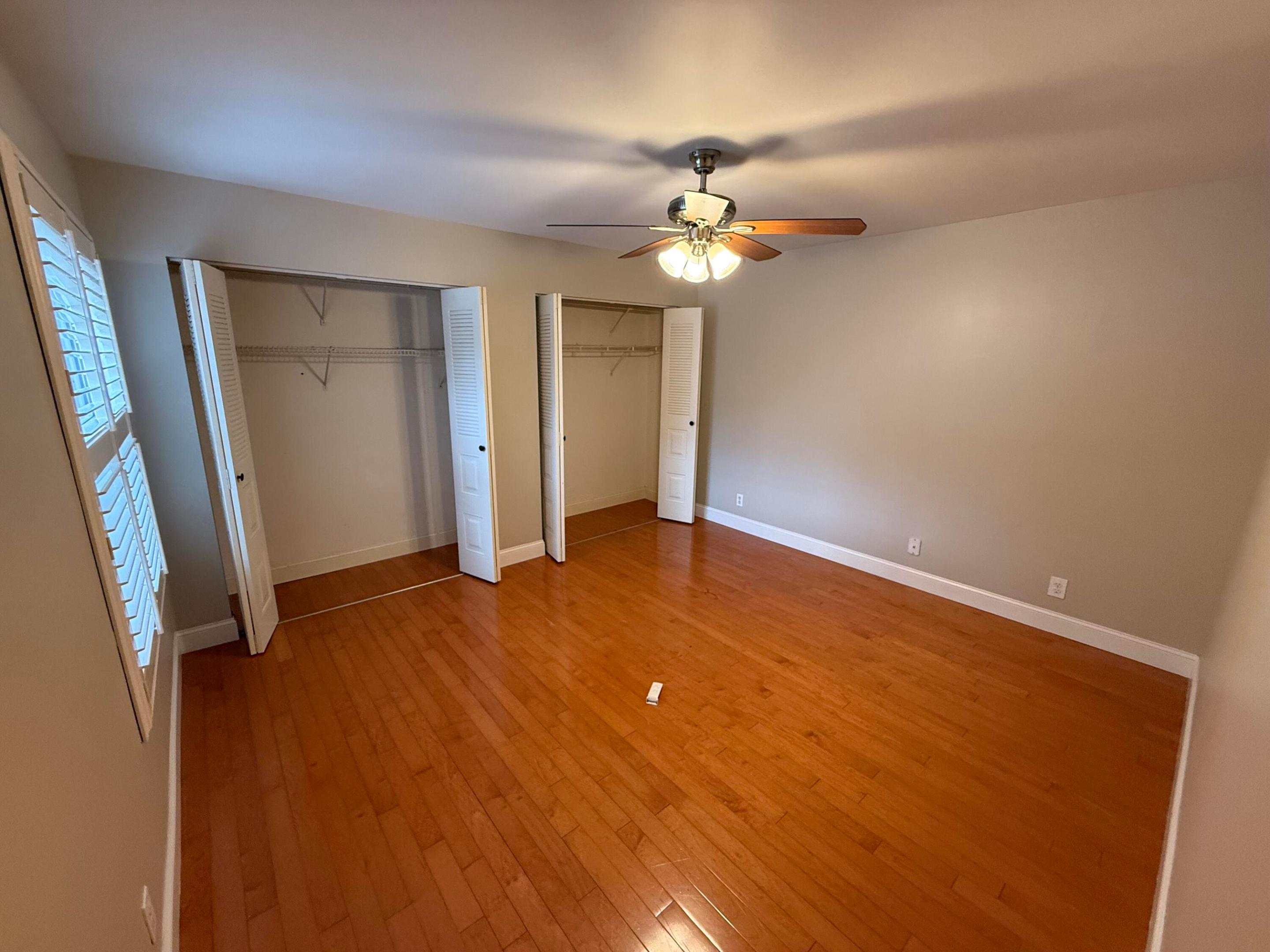 7585 Courtyard Run W Property Photo 16