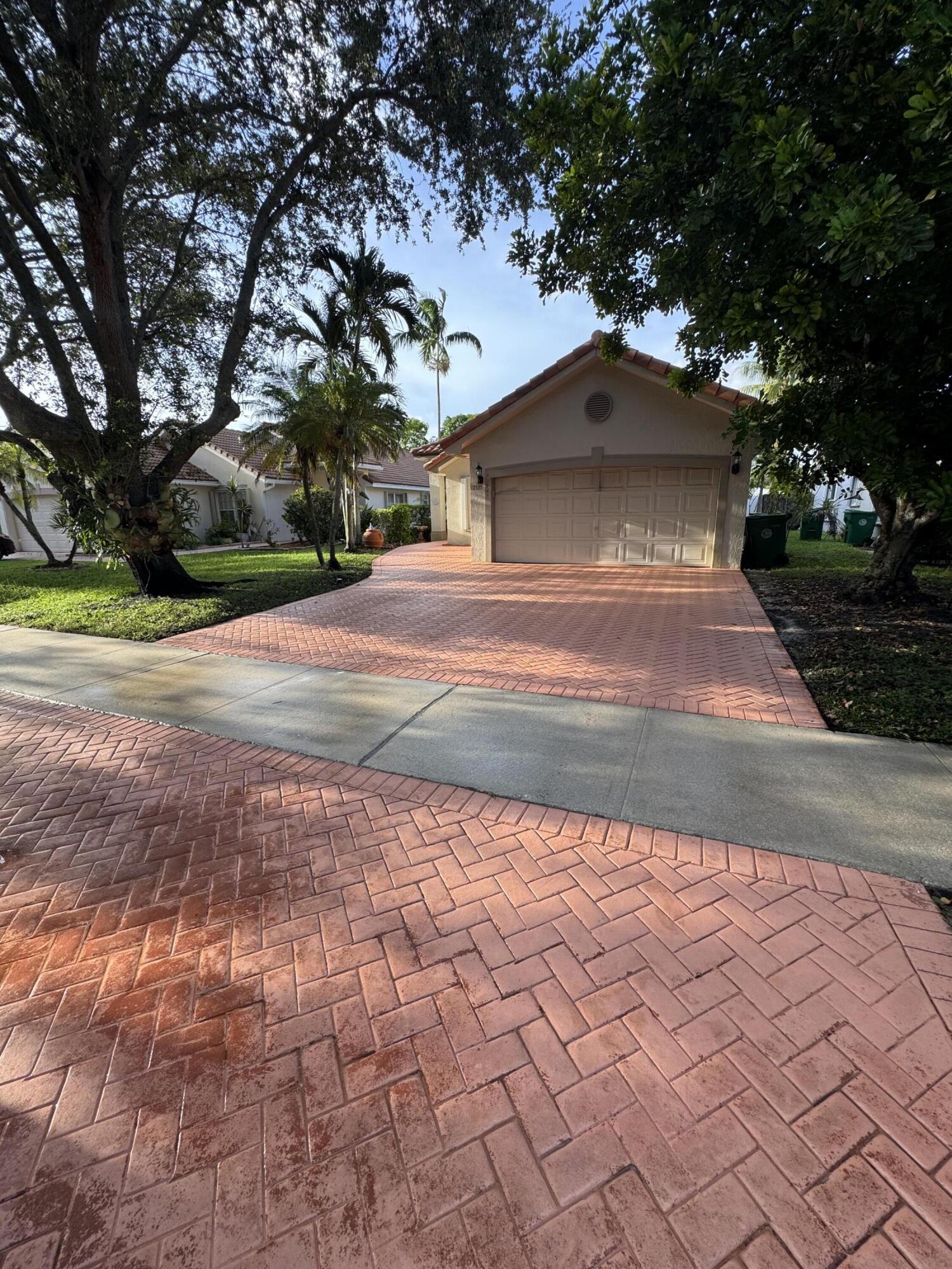 12535 Sw 7th Place Property Photo 1