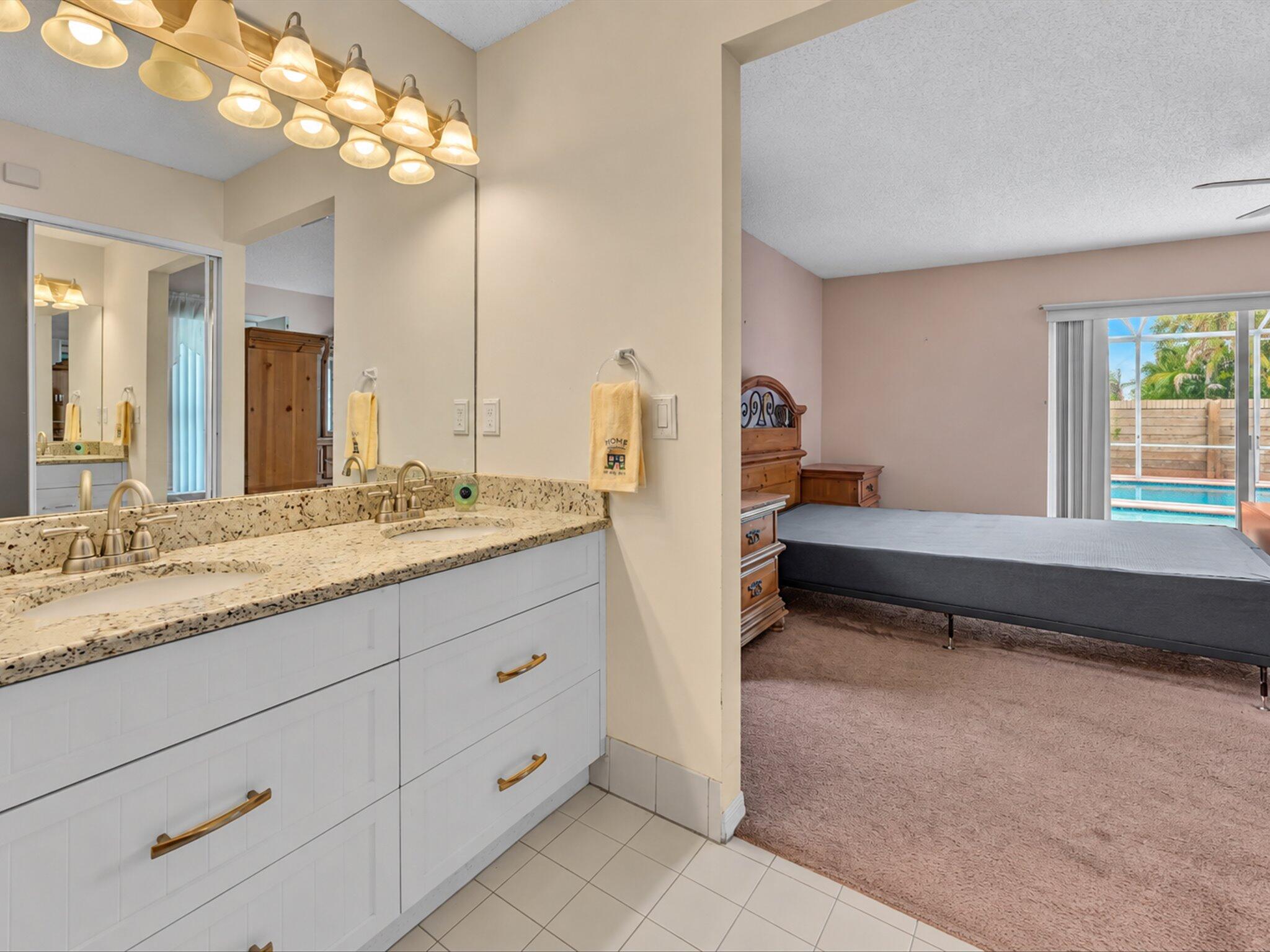 12535 Sw 7th Place Property Photo 16