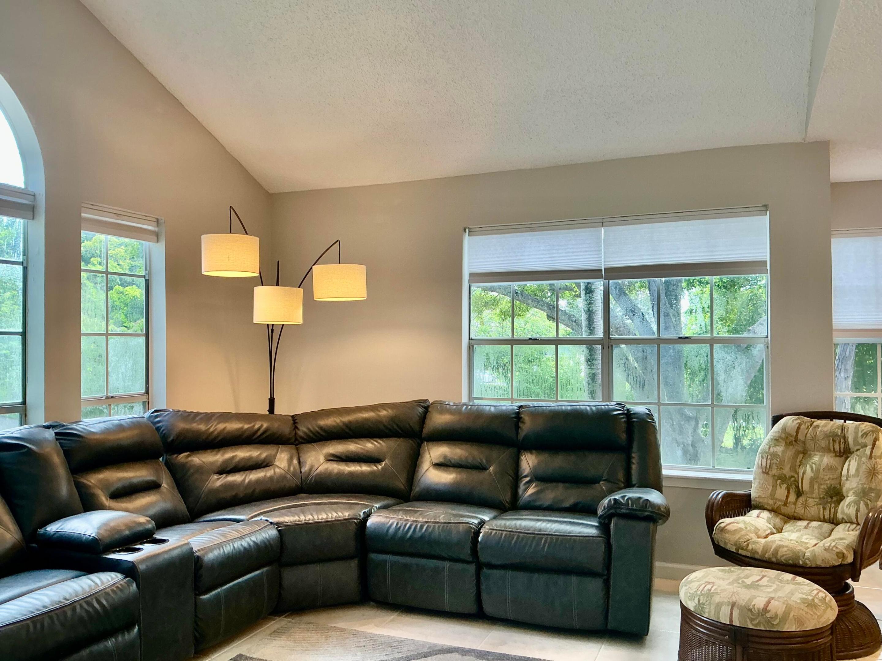 1125 Crystal Way B Property Photo 5