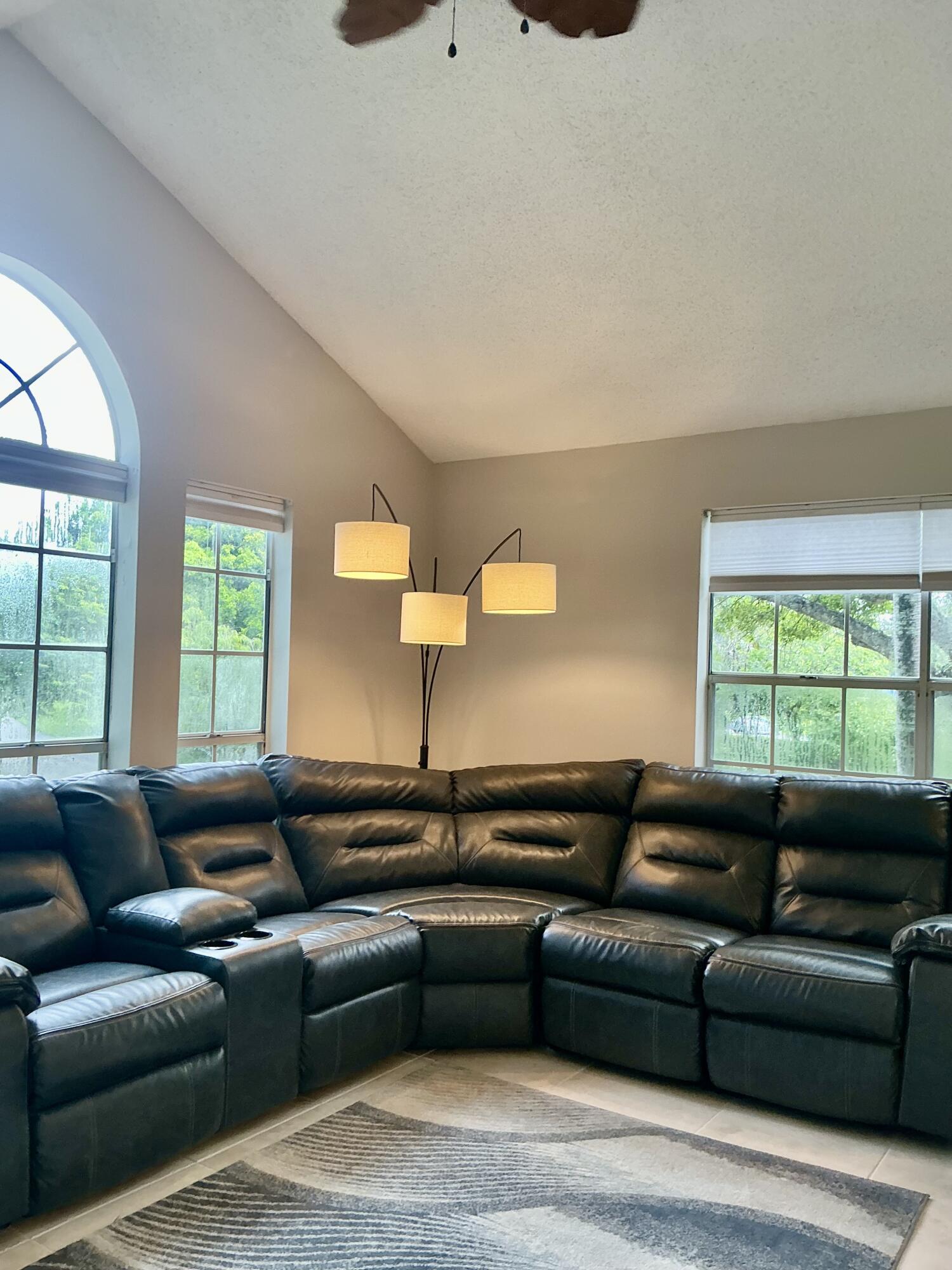 1125 Crystal Way B Property Photo 6