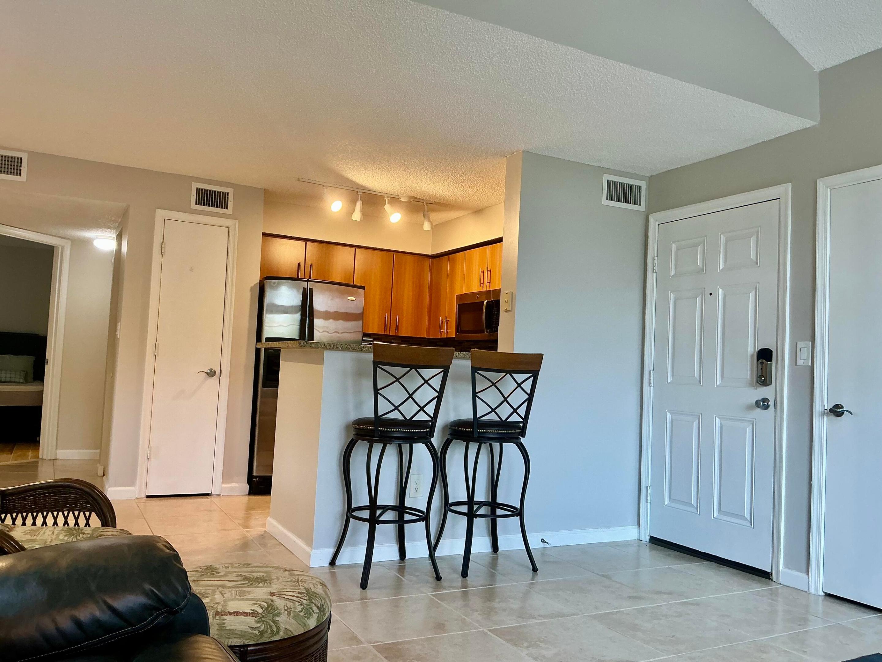 1125 Crystal Way B Property Photo 14