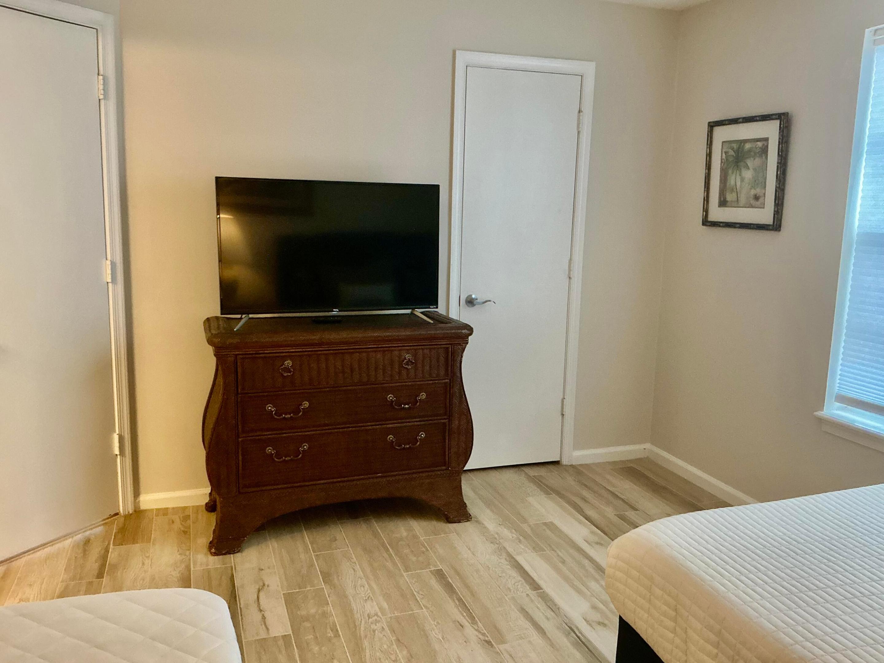 1125 Crystal Way B Property Photo 31