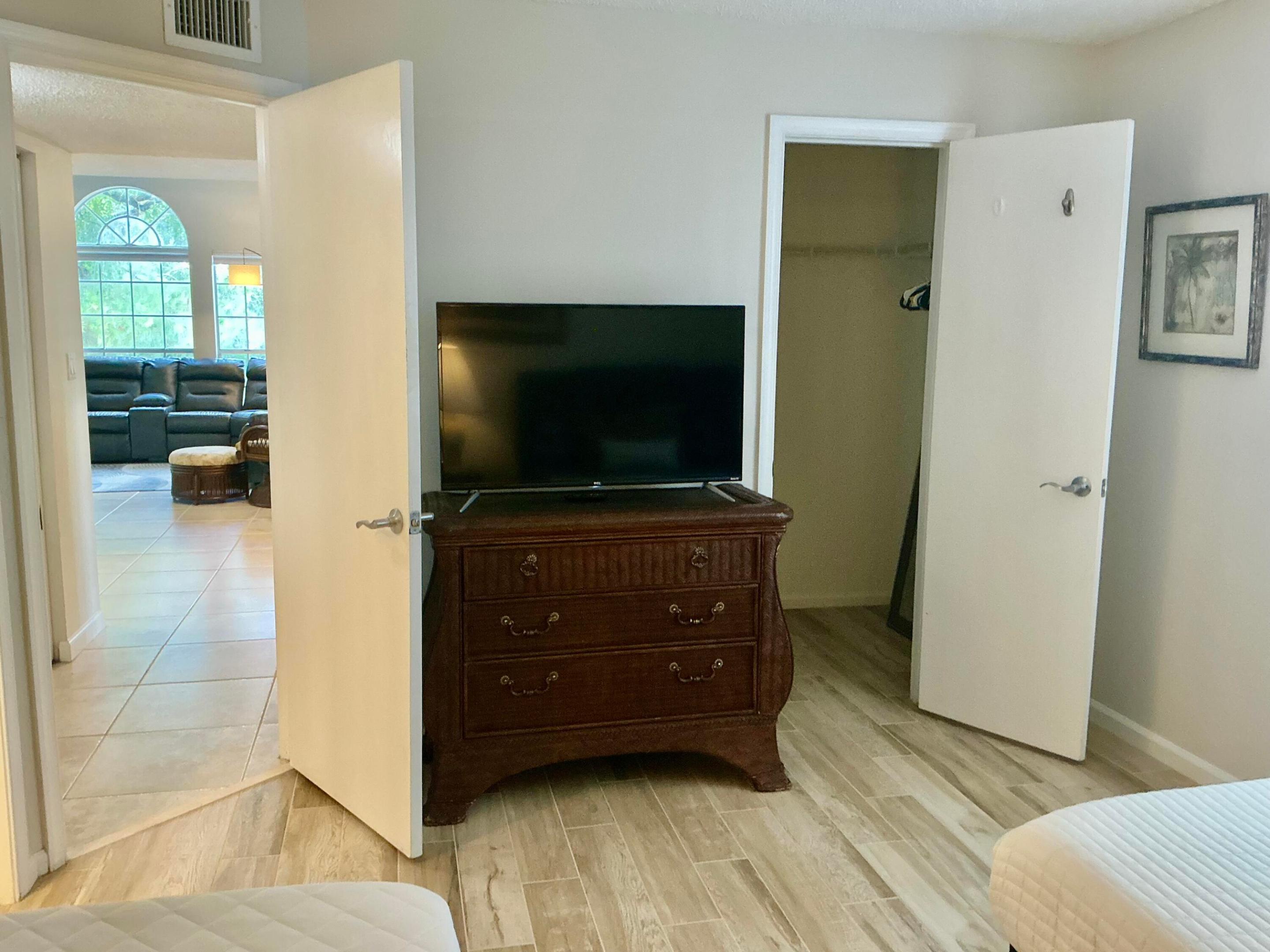 1125 Crystal Way B Property Photo 33