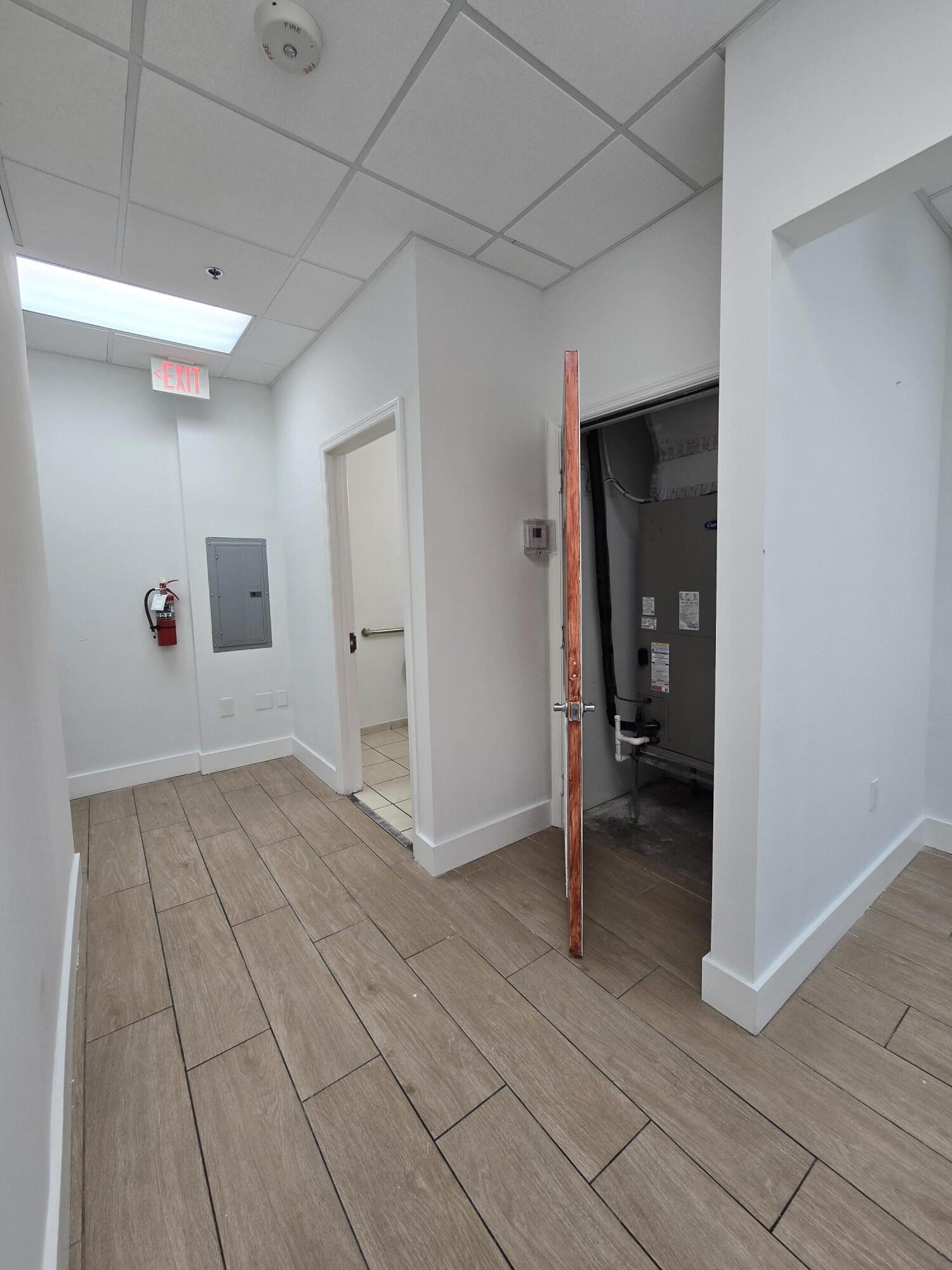 3880 W Broward Boulevard W Property Photo 17