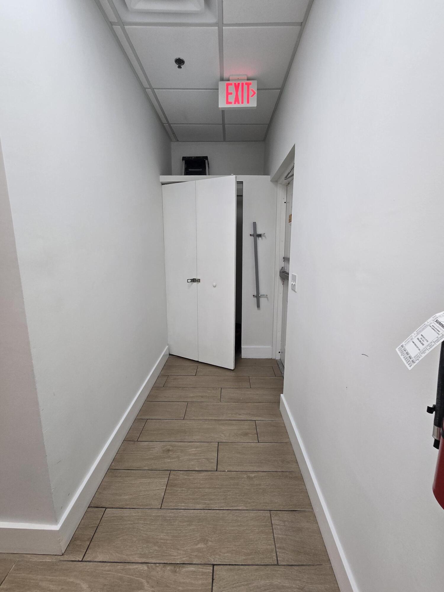 3880 W Broward Boulevard W Property Photo 24