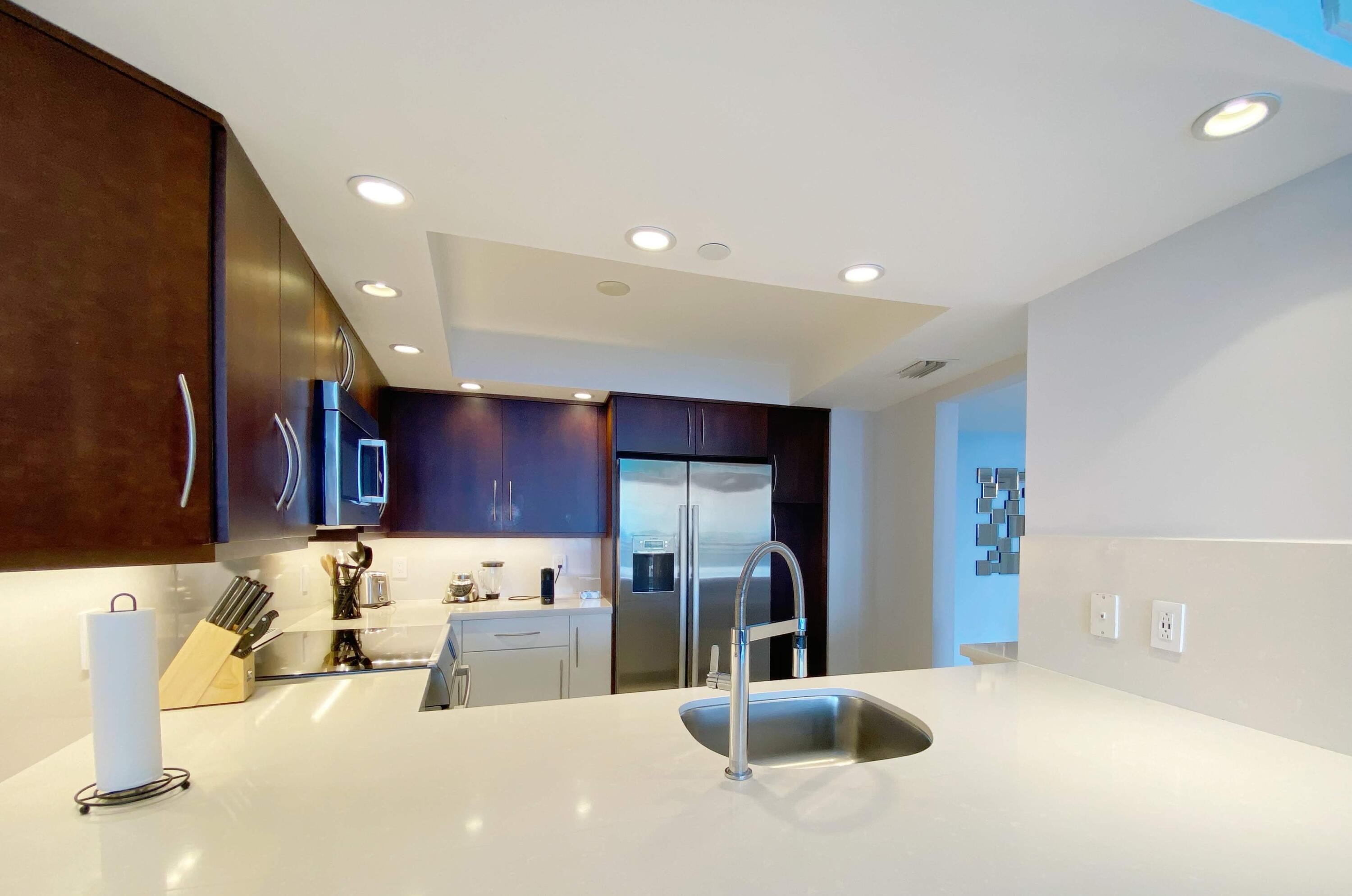 3000 N Ocean Drive 32-d Property Photo 6
