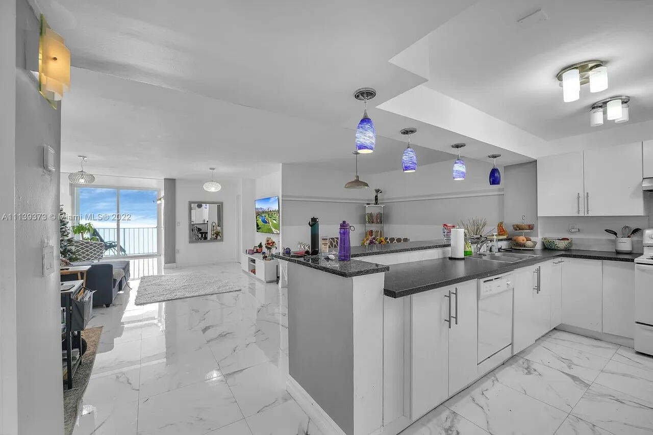 6450 Collins Avenue 704 Property Photo 1