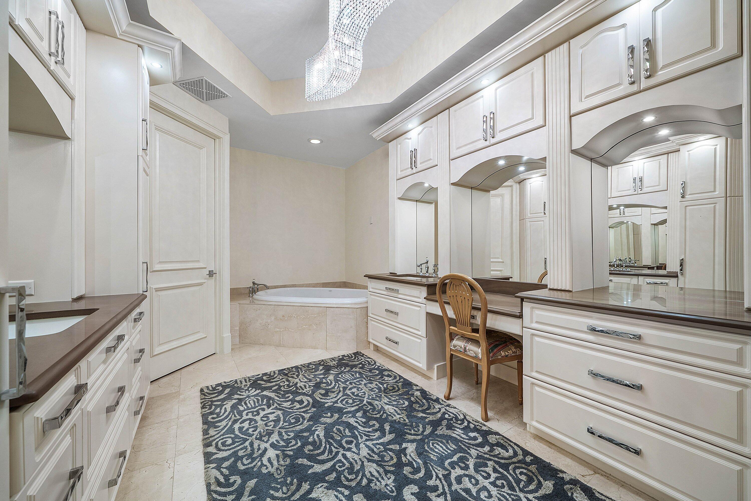 B26078649 Property Photo 21