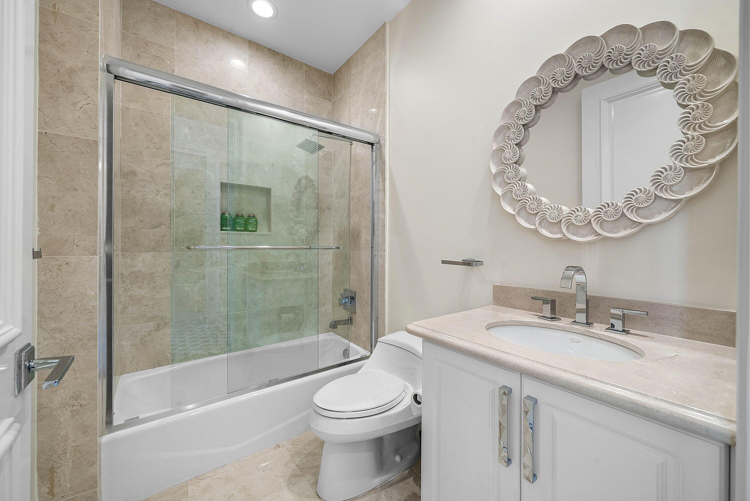 B26078649 Property Photo 26