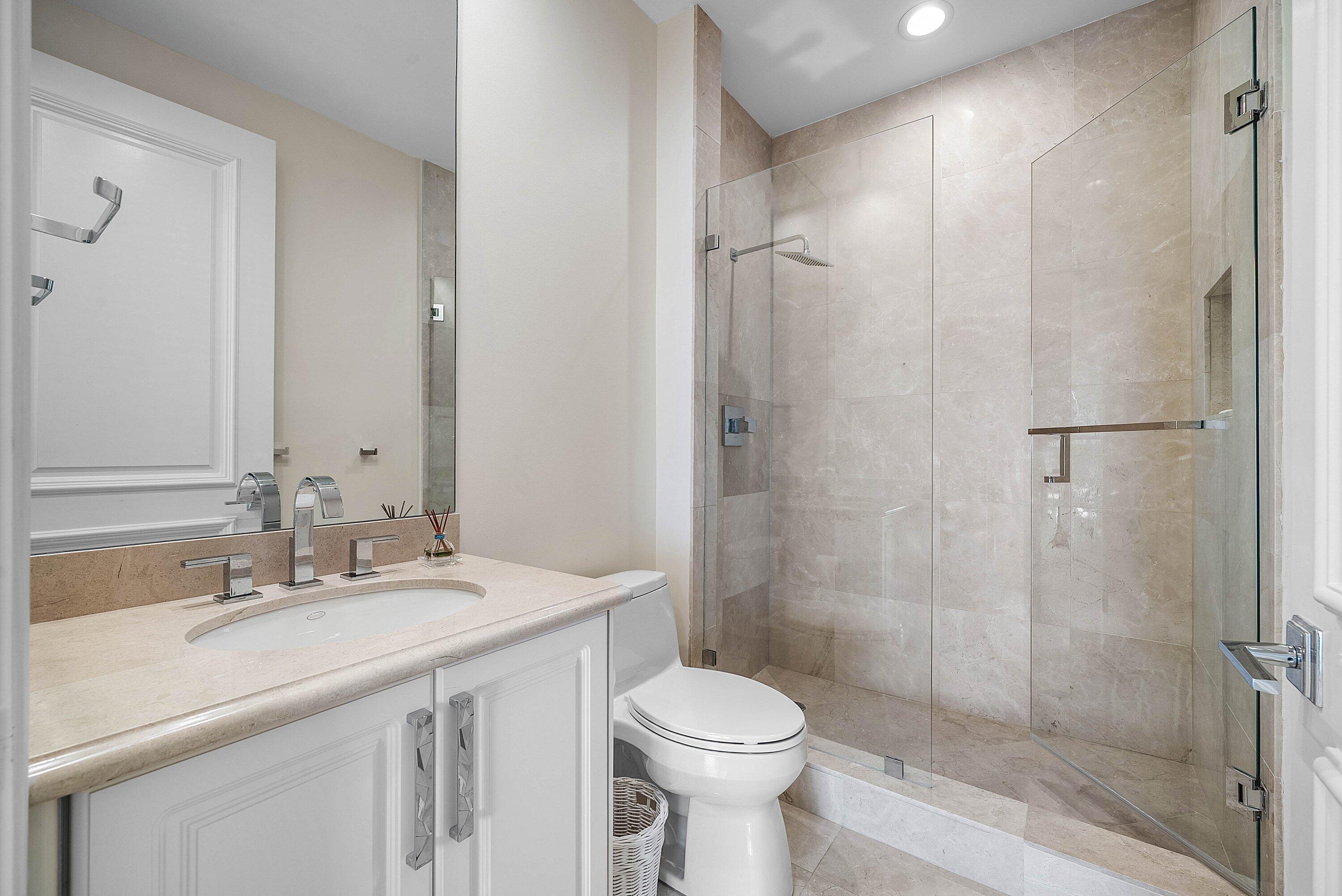 B26078649 Property Photo 29