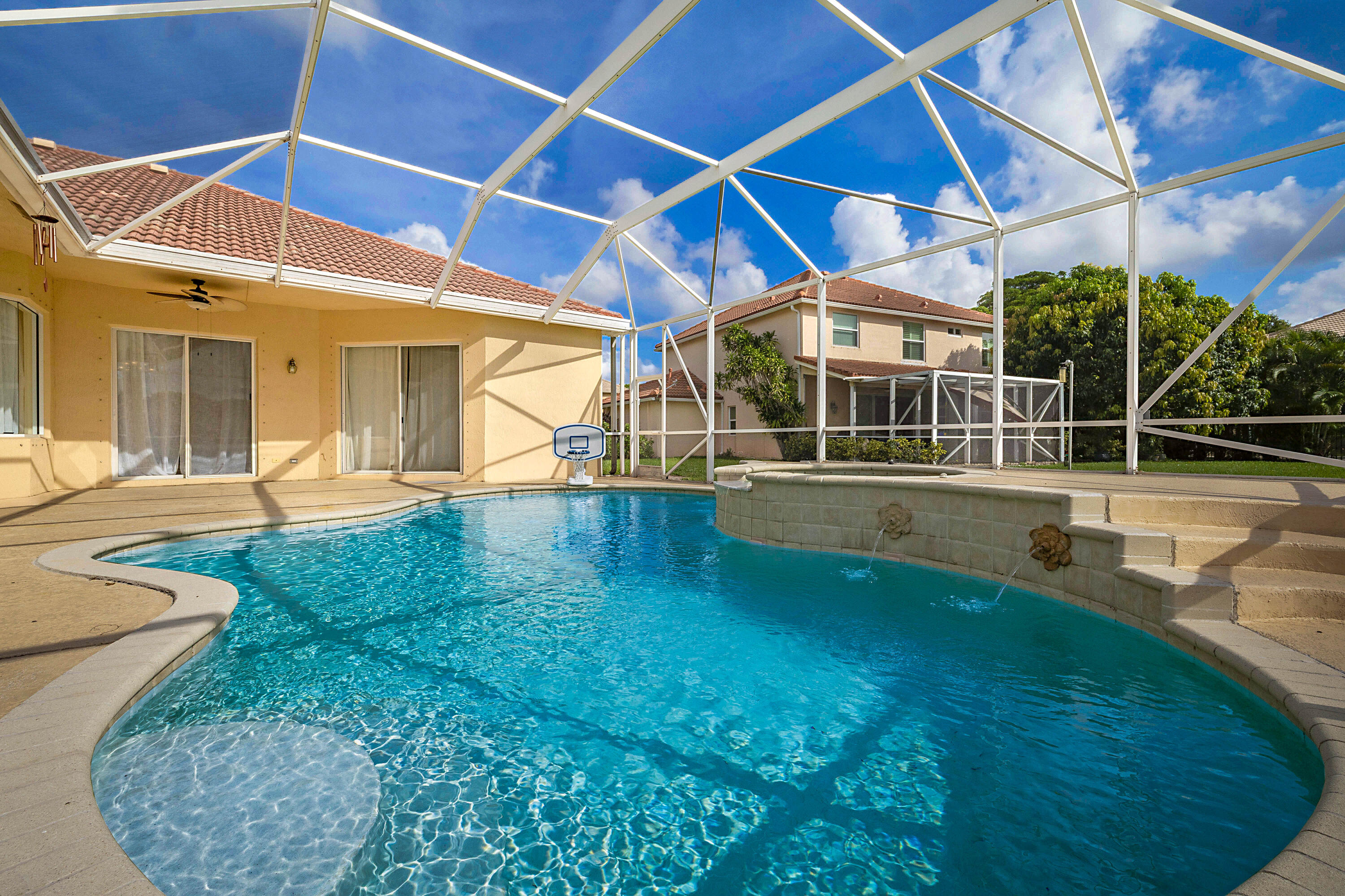 3626 E Hamilton Key Property Photo 1