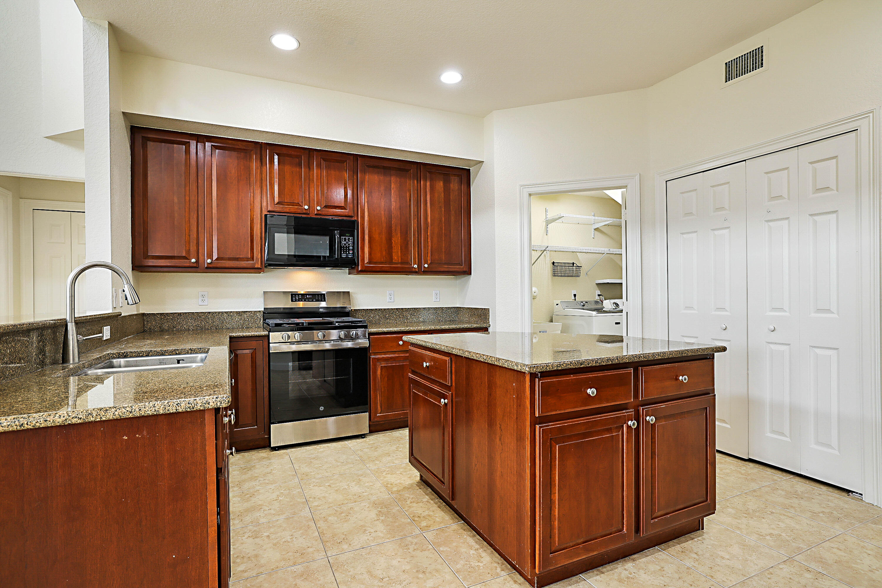 3626 E Hamilton Key Property Photo 19