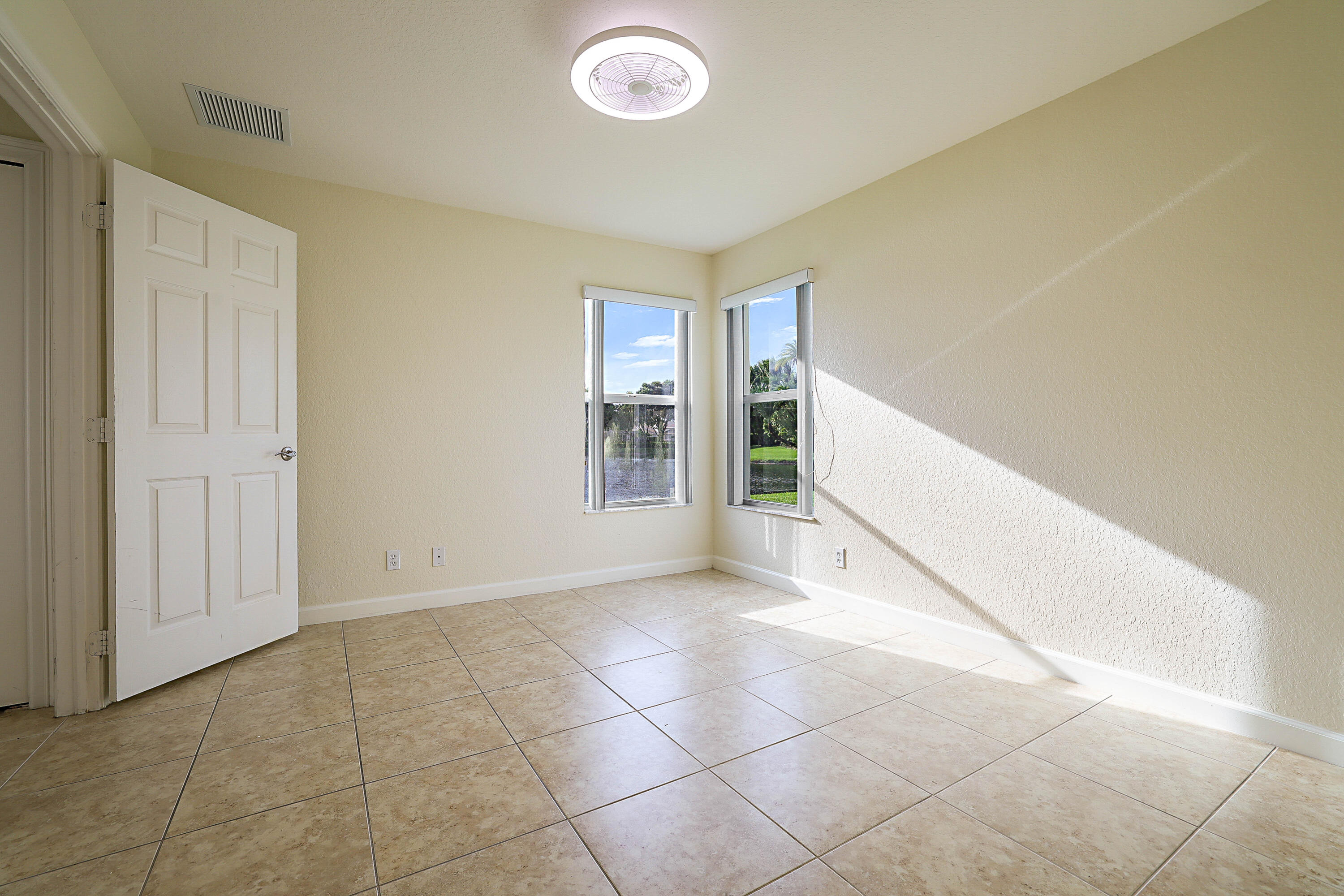 3626 E Hamilton Key Property Photo 34