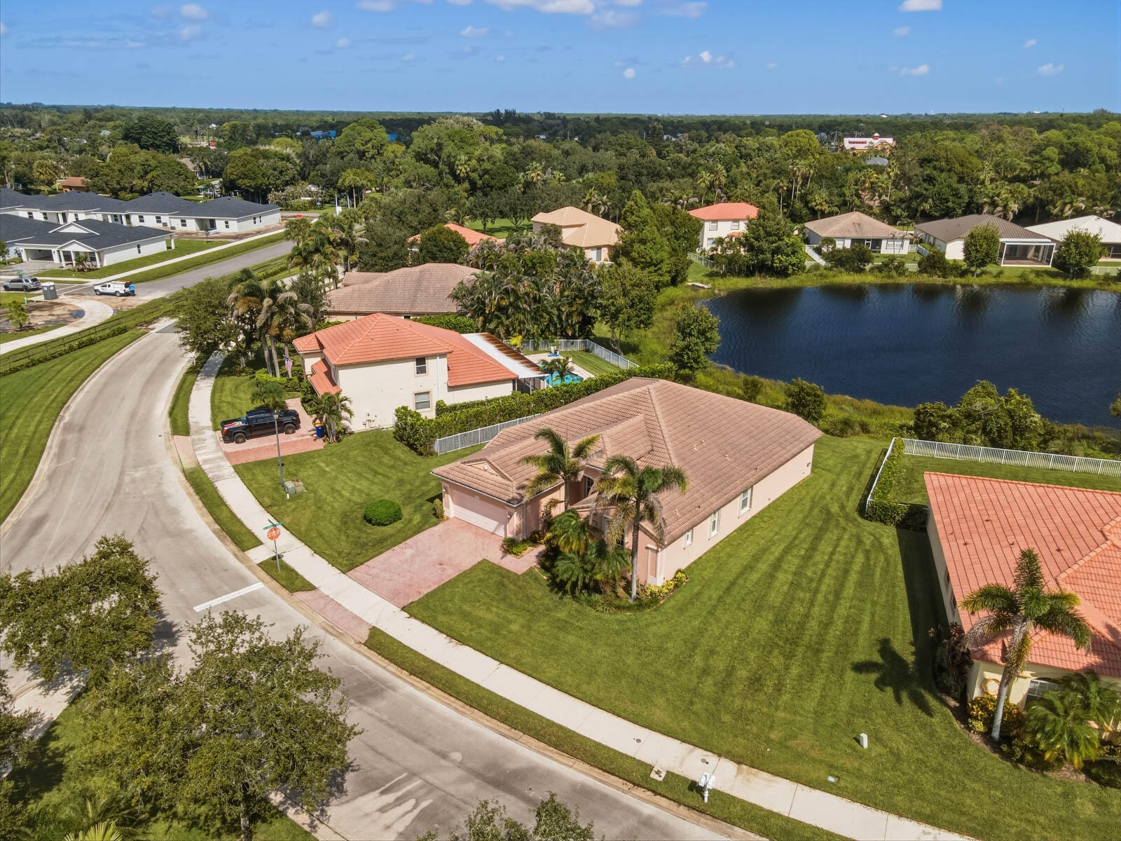 1251 Se Illusion Isle Way Property Photo 2