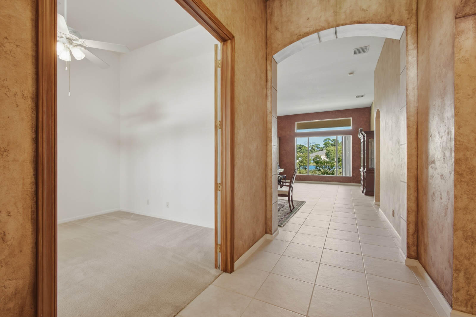 1251 Se Illusion Isle Way Property Photo 7