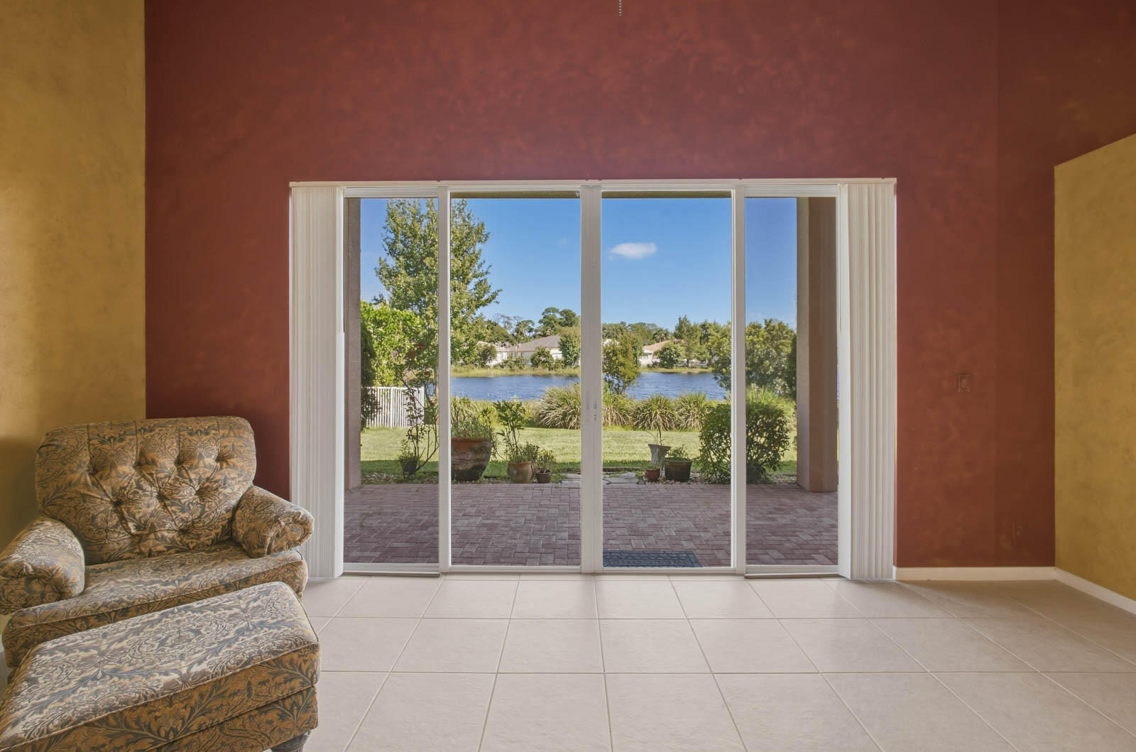 1251 Se Illusion Isle Way Property Photo 13
