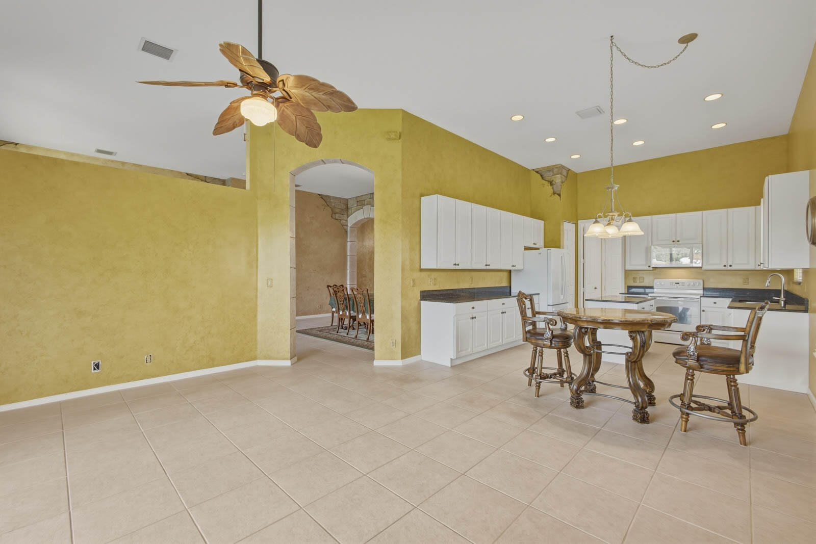 1251 Se Illusion Isle Way Property Photo 15