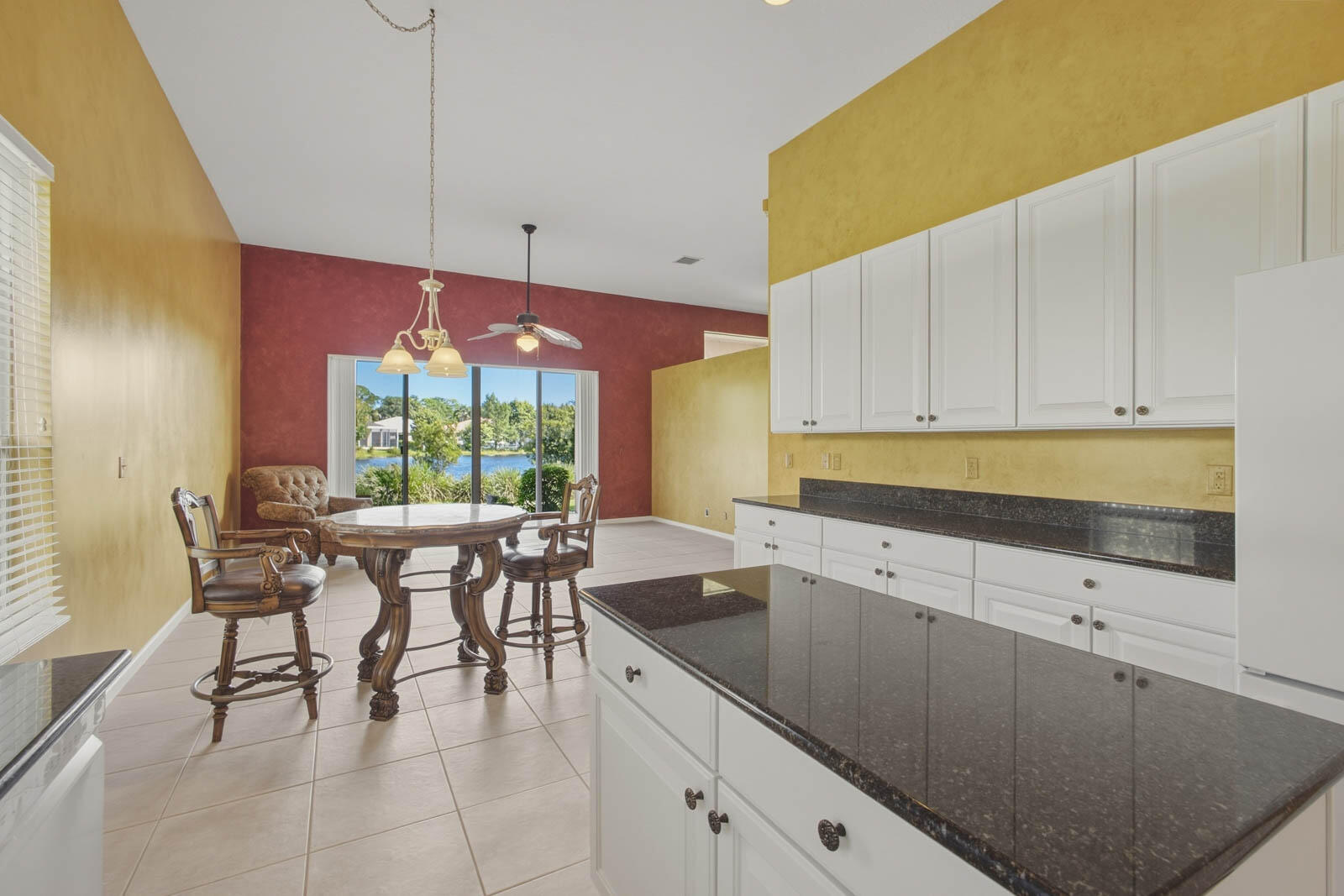 1251 Se Illusion Isle Way Property Photo 19