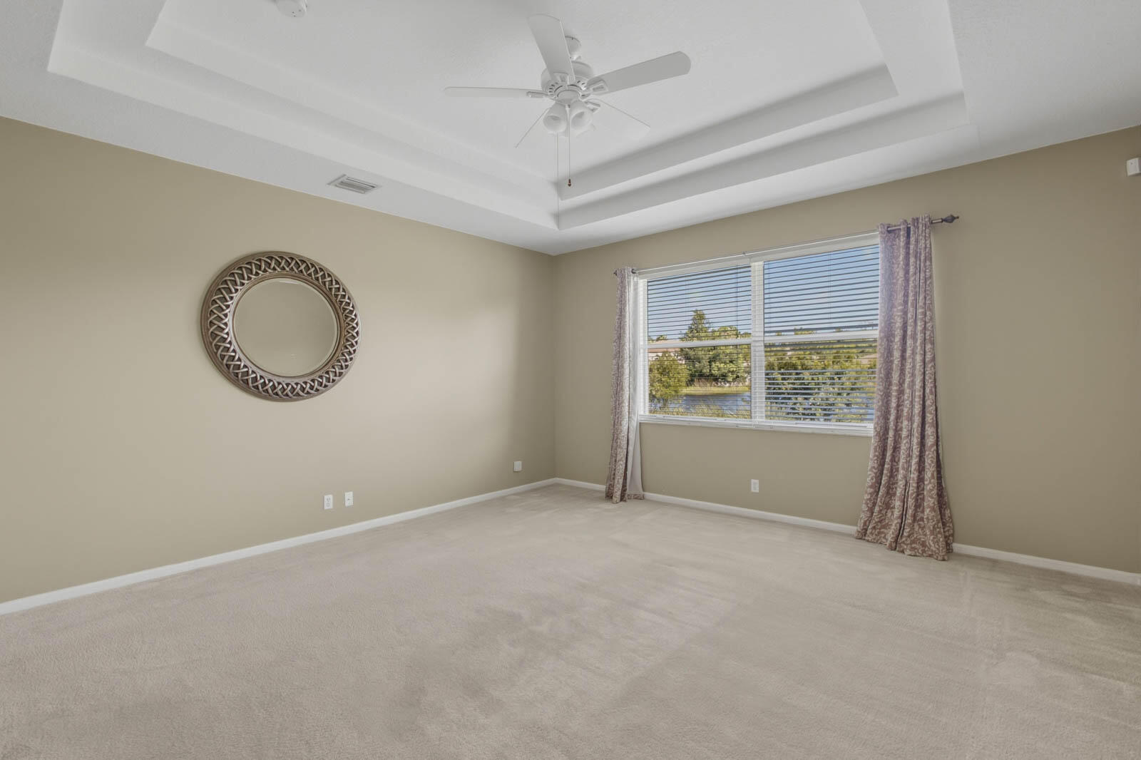 1251 Se Illusion Isle Way Property Photo 21