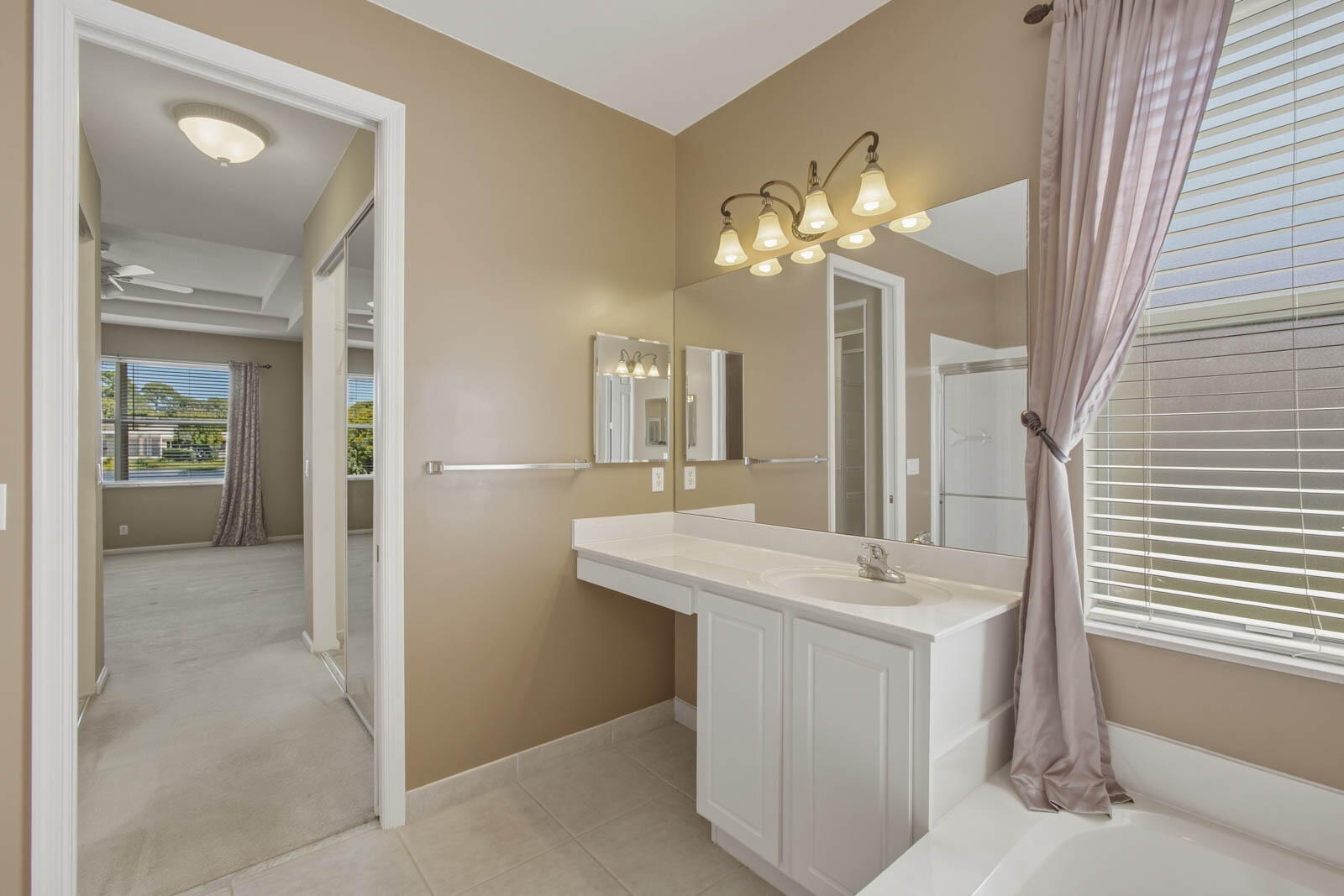 1251 Se Illusion Isle Way Property Photo 26
