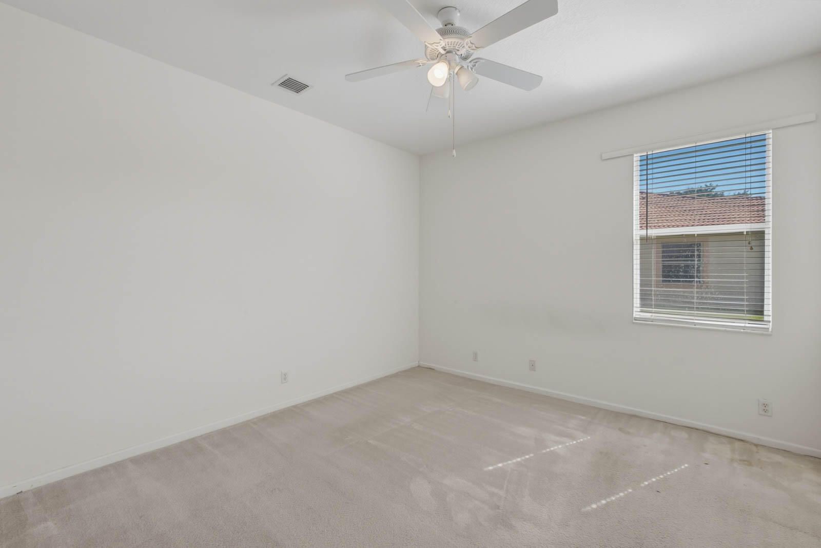 1251 Se Illusion Isle Way Property Photo 27