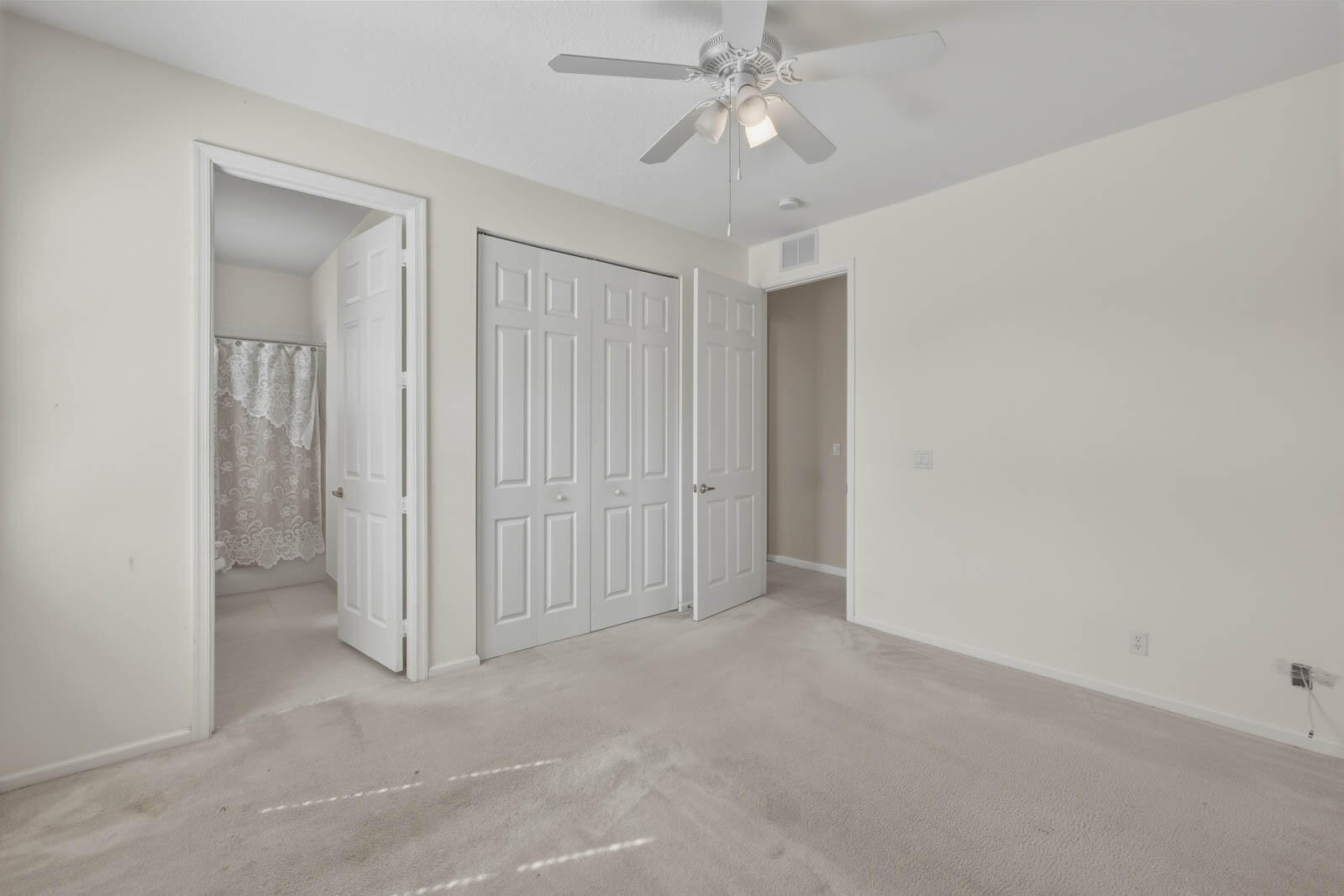1251 Se Illusion Isle Way Property Photo 29