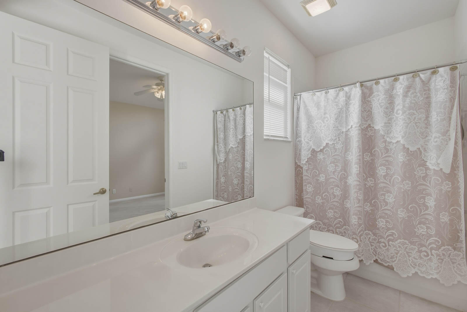 1251 Se Illusion Isle Way Property Photo 31