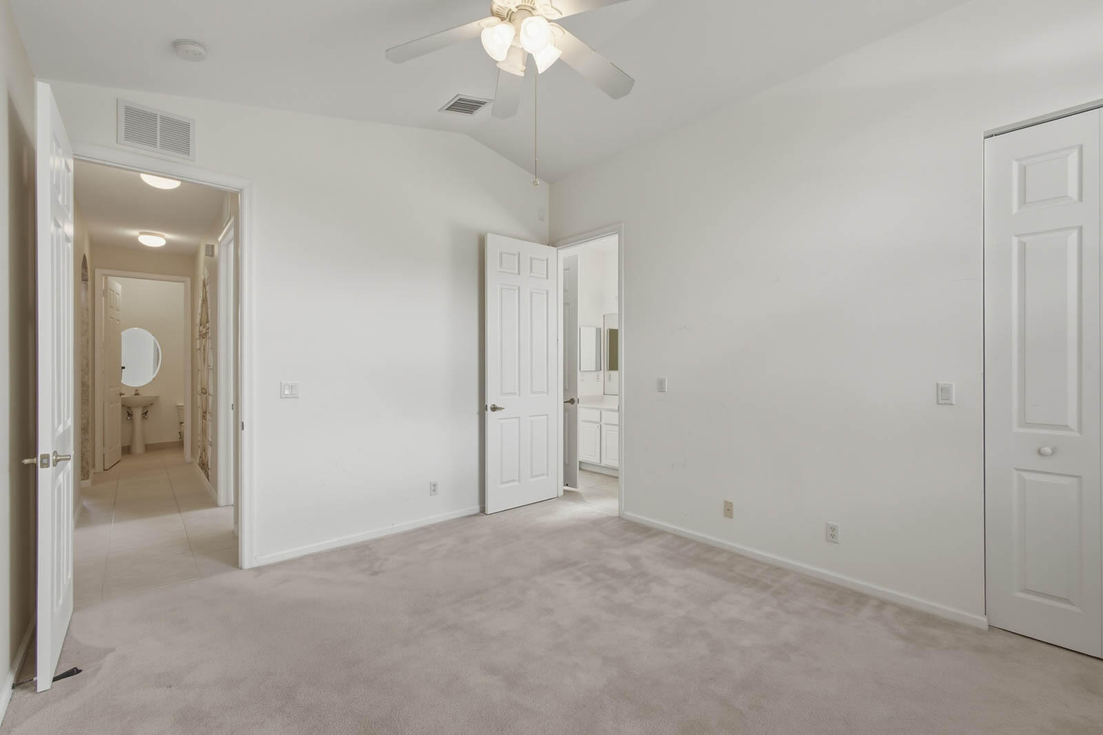 1251 Se Illusion Isle Way Property Photo 35