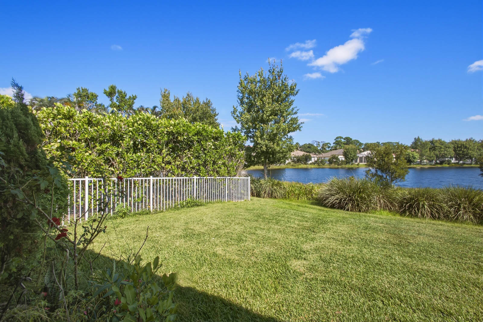 1251 Se Illusion Isle Way Property Photo 43