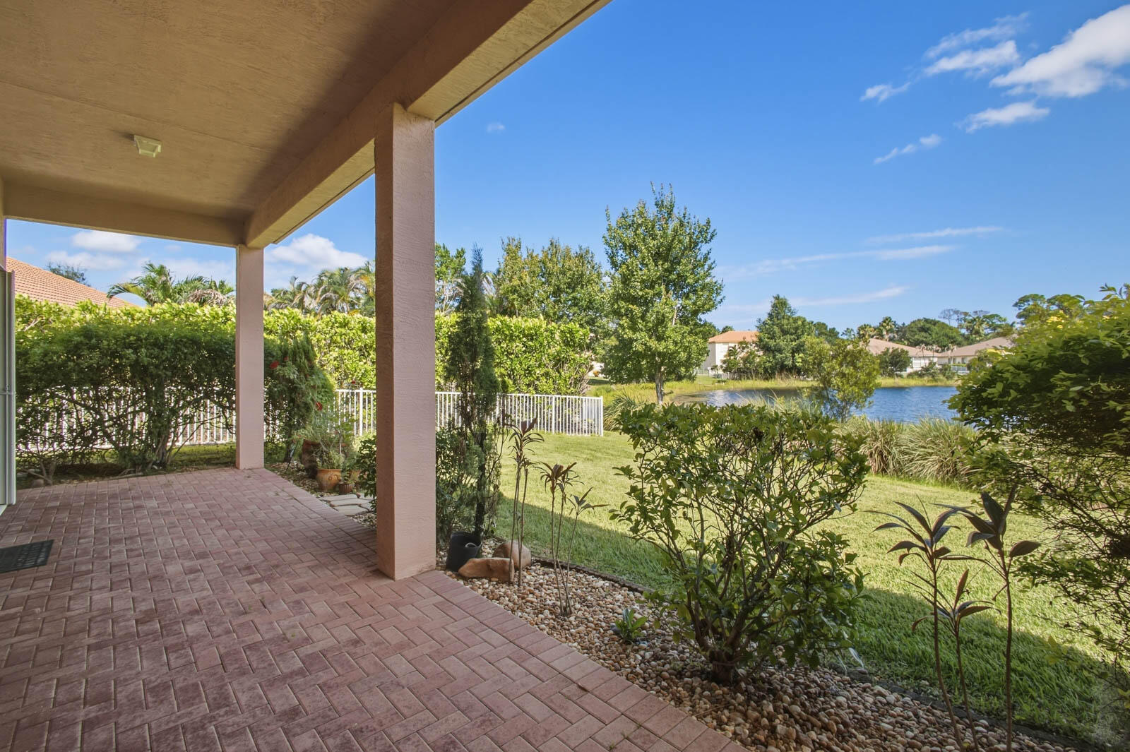 1251 Se Illusion Isle Way Property Photo 44