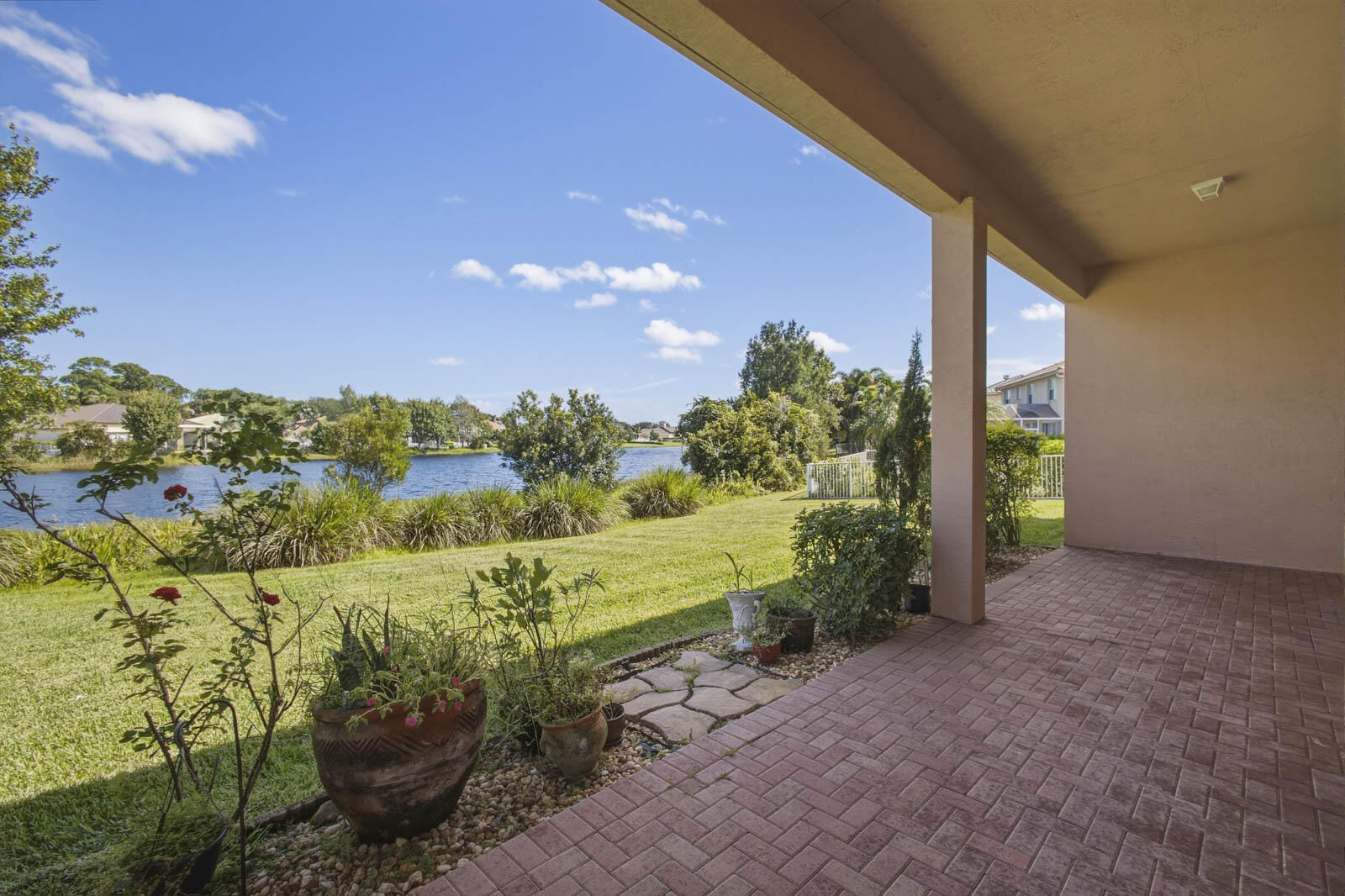 1251 Se Illusion Isle Way Property Photo 46