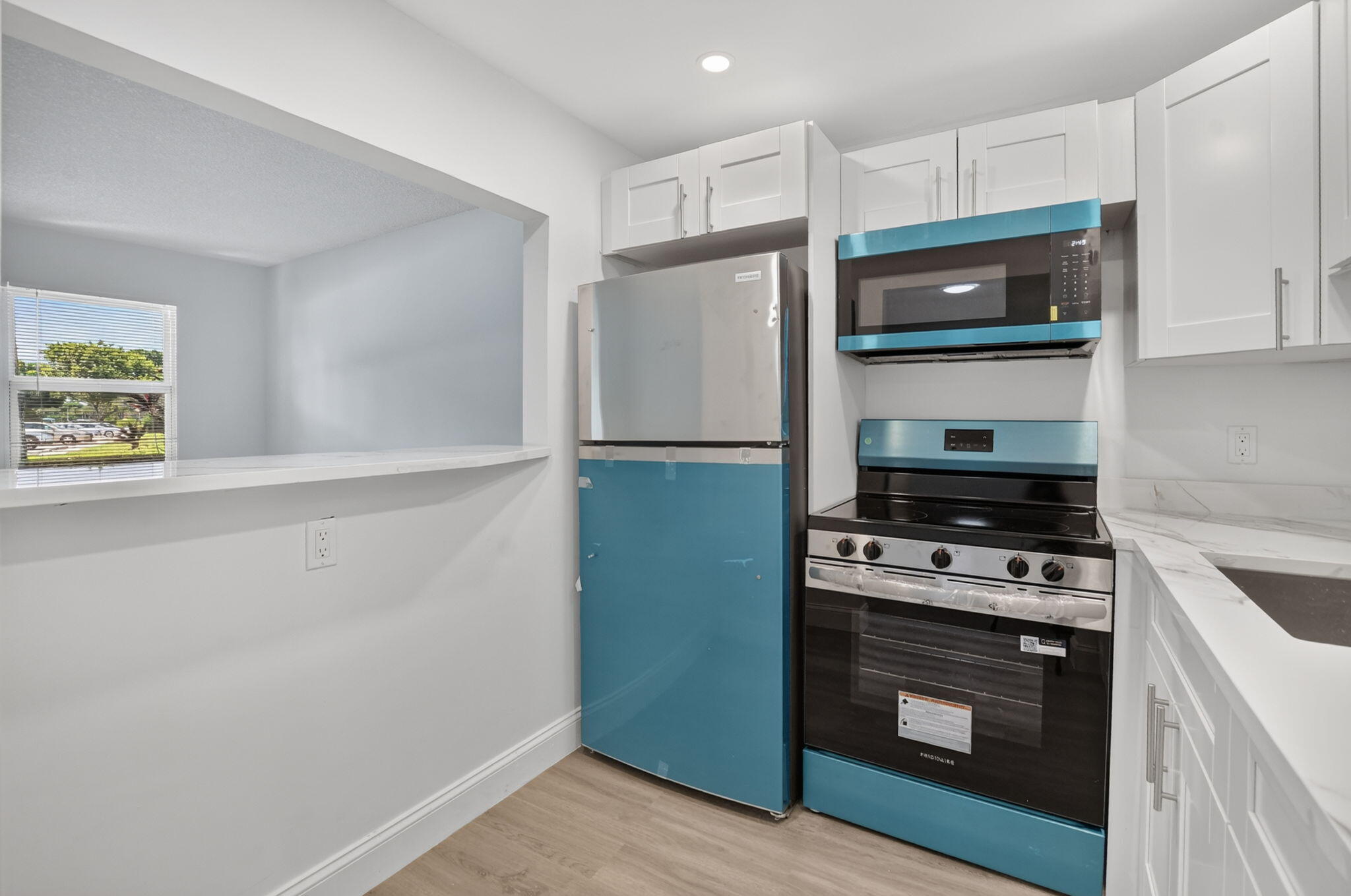 1038 Berkshire B Property Photo 1