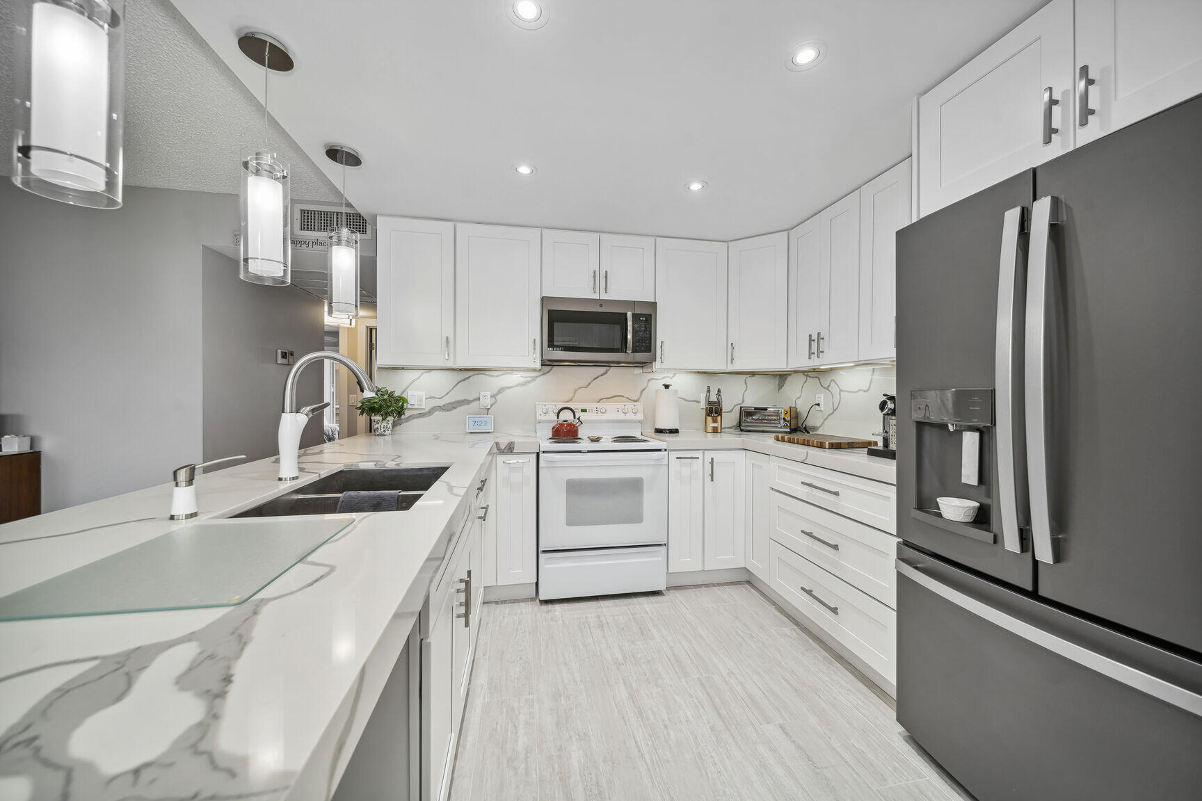 364 WELLINGTON J Property Photo 1