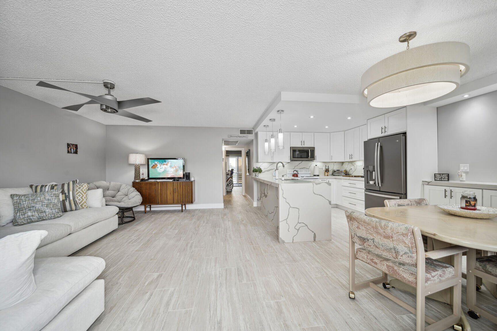 364 Wellington J Property Photo 5