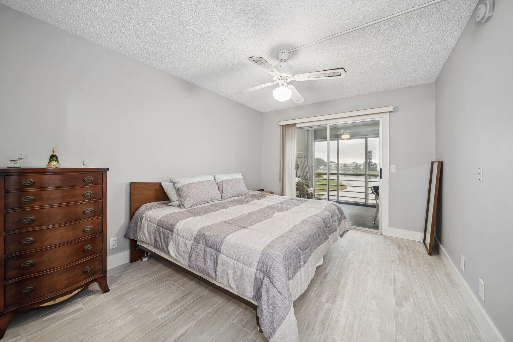 364 Wellington J Property Photo 11