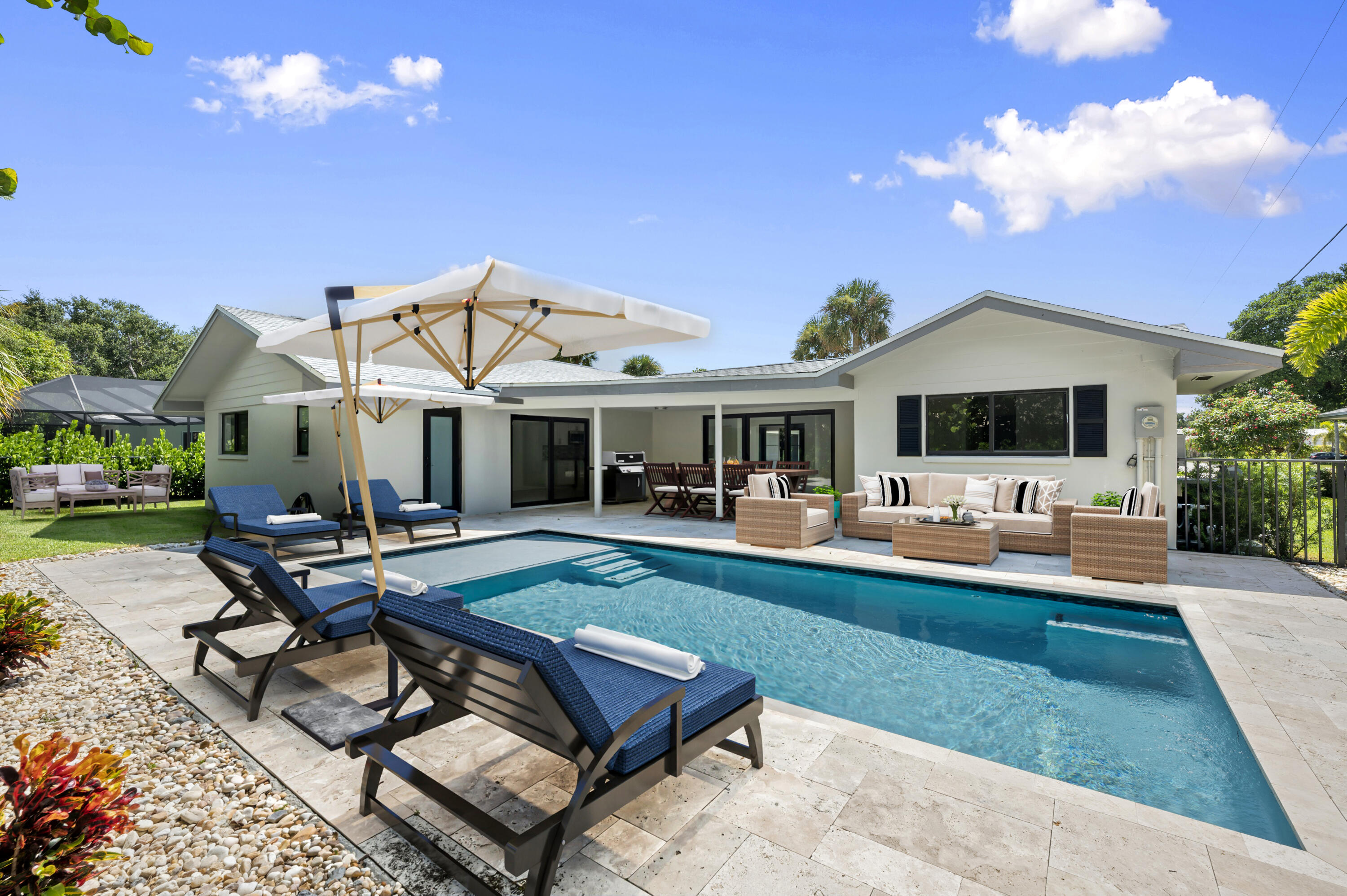 11569 Landing Place Property Photo 1