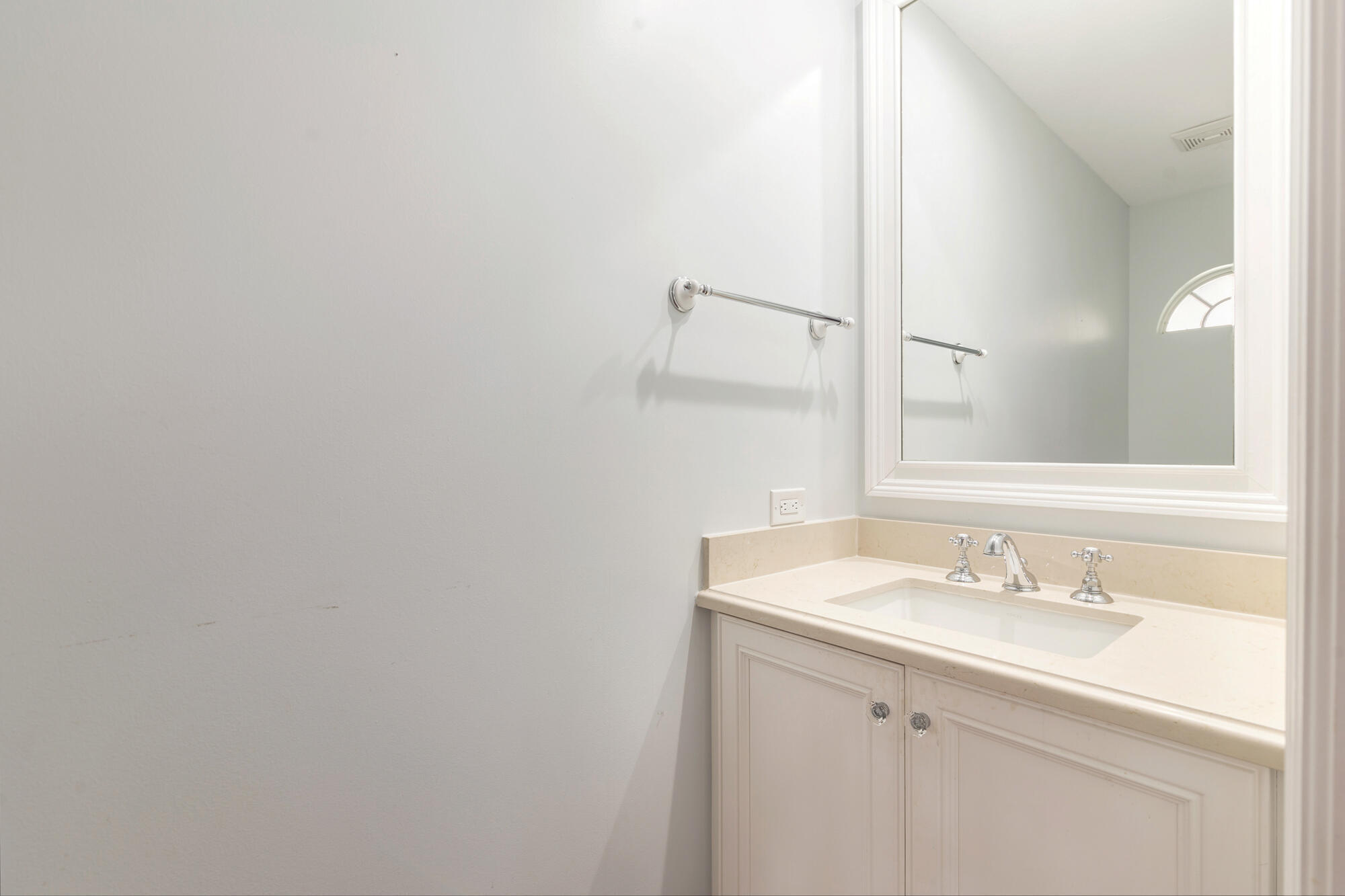 16440 Riverwind Drive Property Photo 15
