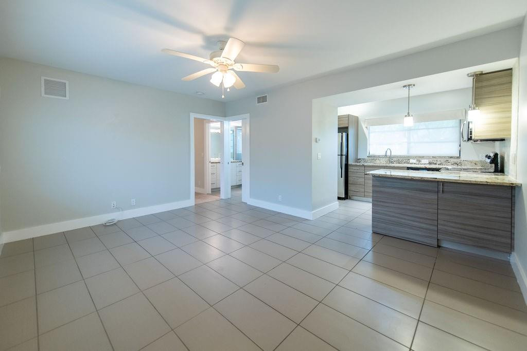 64 ISLE OF VENICE Drive APT 22 Property Photo 1