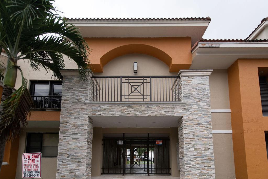 64 Isle Of Venice Drive Apt 22 Property Photo 20