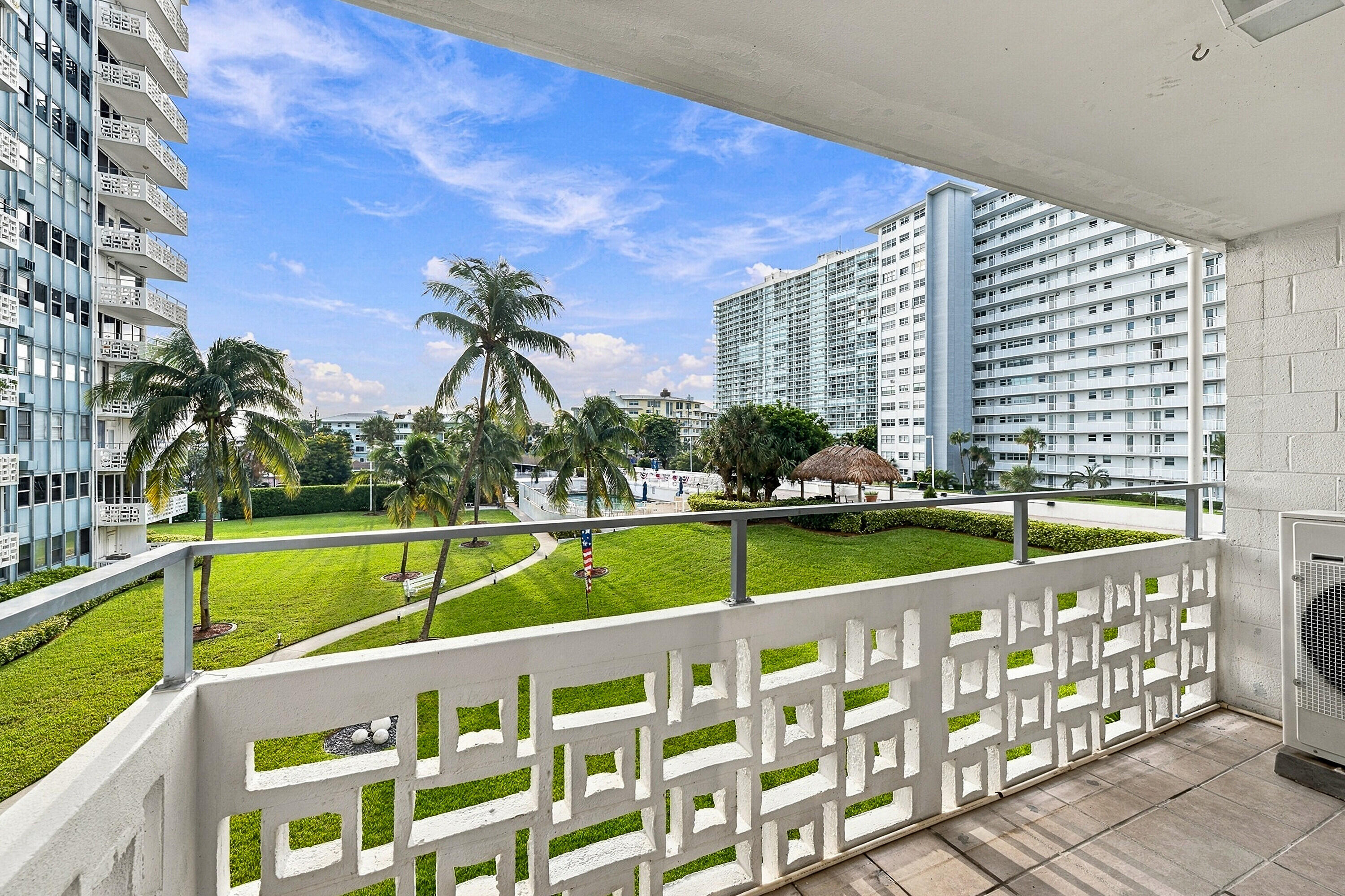 1900 S Ocean Drive 309 Property Photo 13